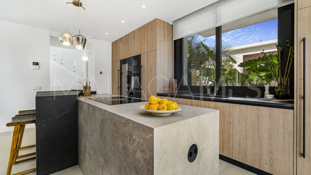 Villa for sale in Altos de Puente Romano