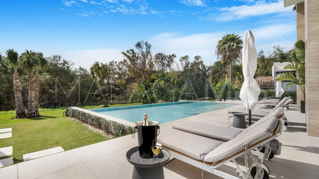 Villa for sale in Altos de Puente Romano