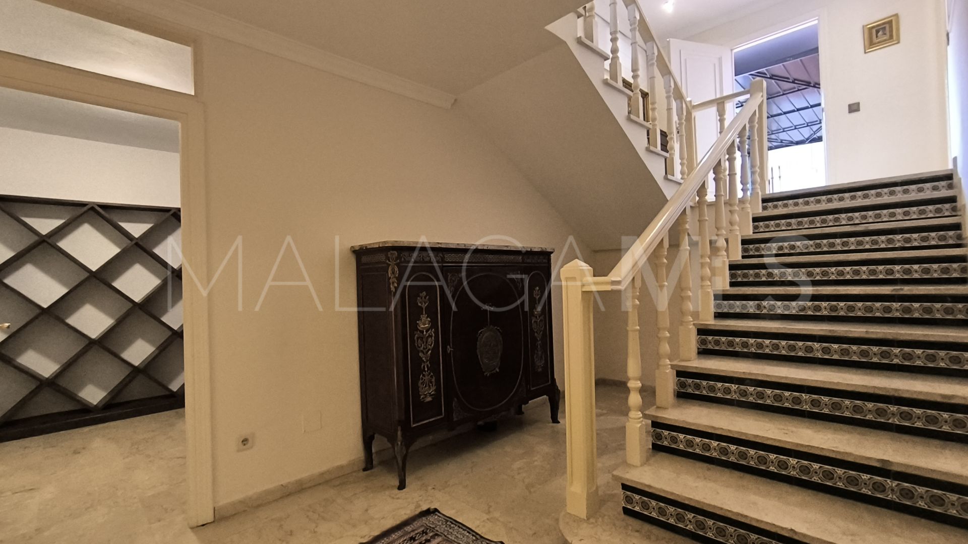 Villa for sale in Los Monteros