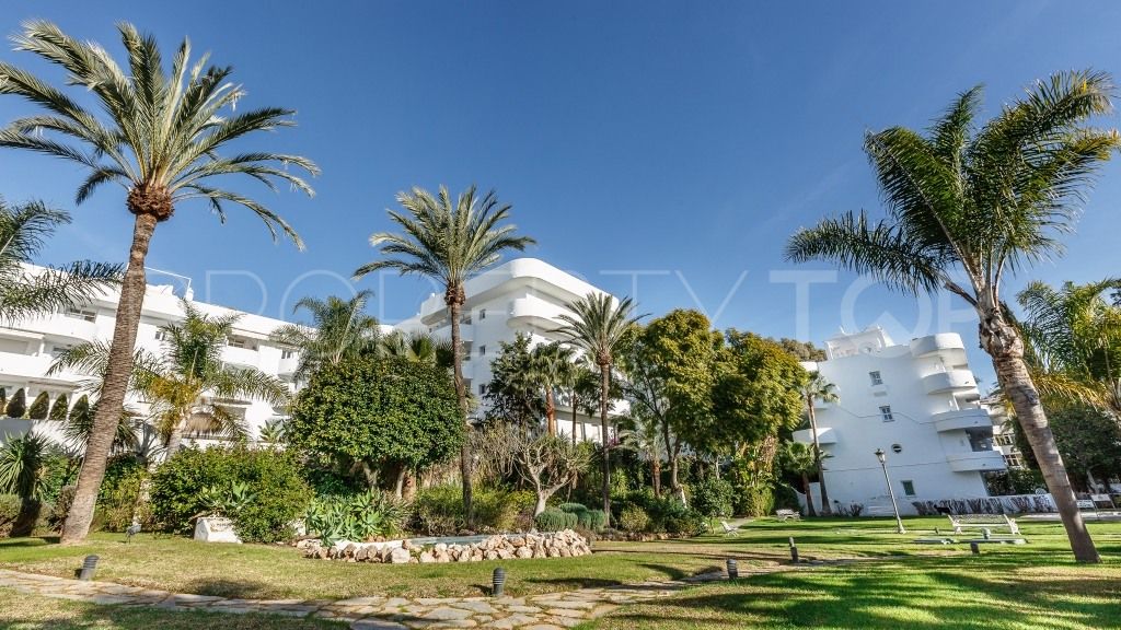 Penthouse for sale in Marbella Real