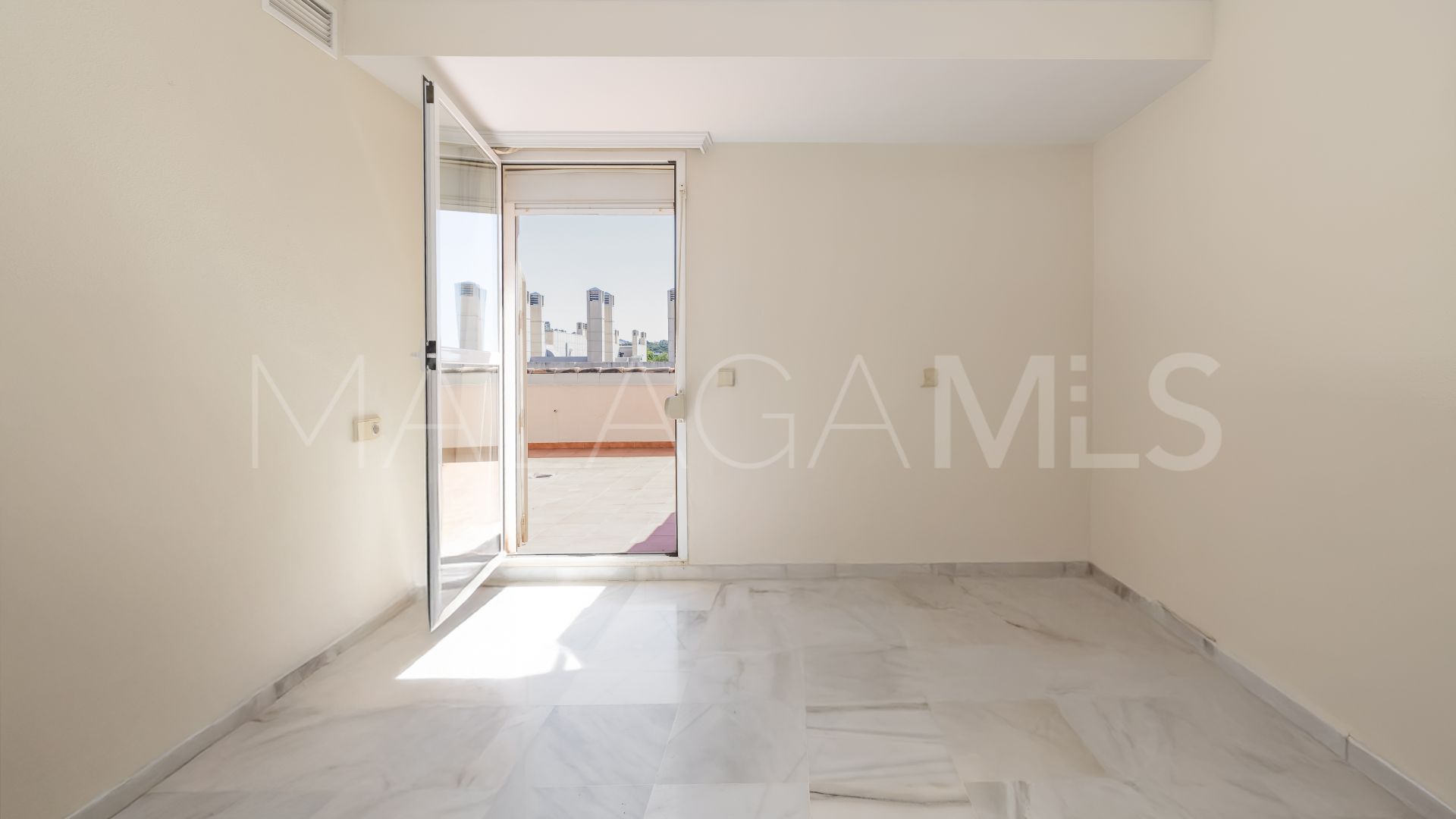 Atico duplex for sale in Costa Nagüeles II