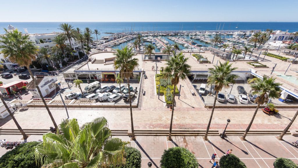 Comprar apartamento de 3 dormitorios en Marbella Centro