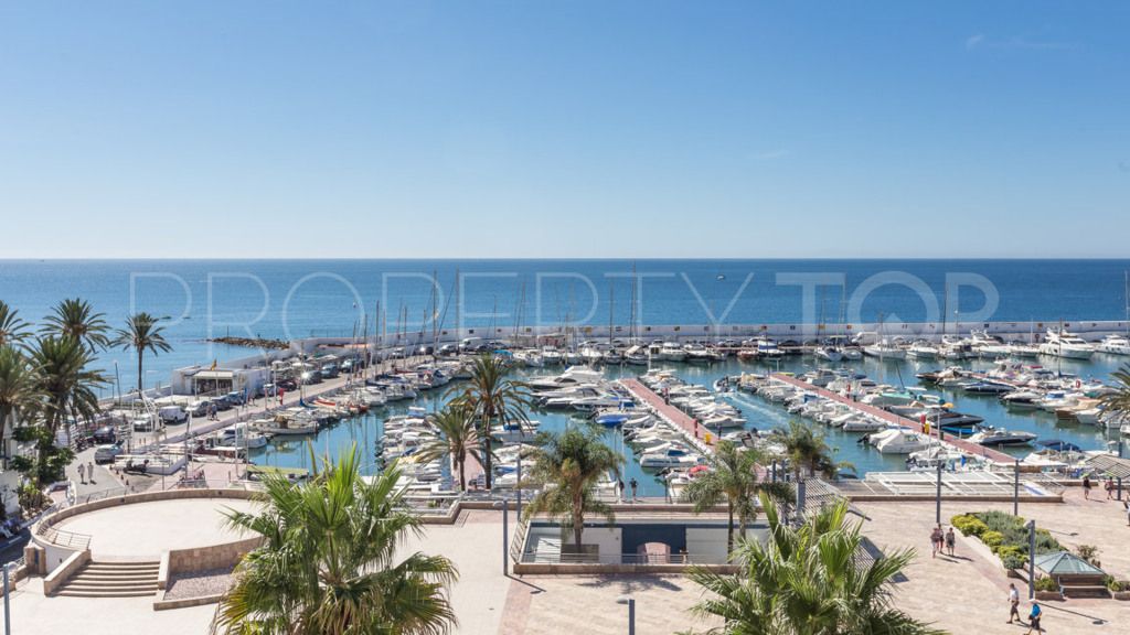 For sale apartment with 3 bedrooms in Marbella Centro