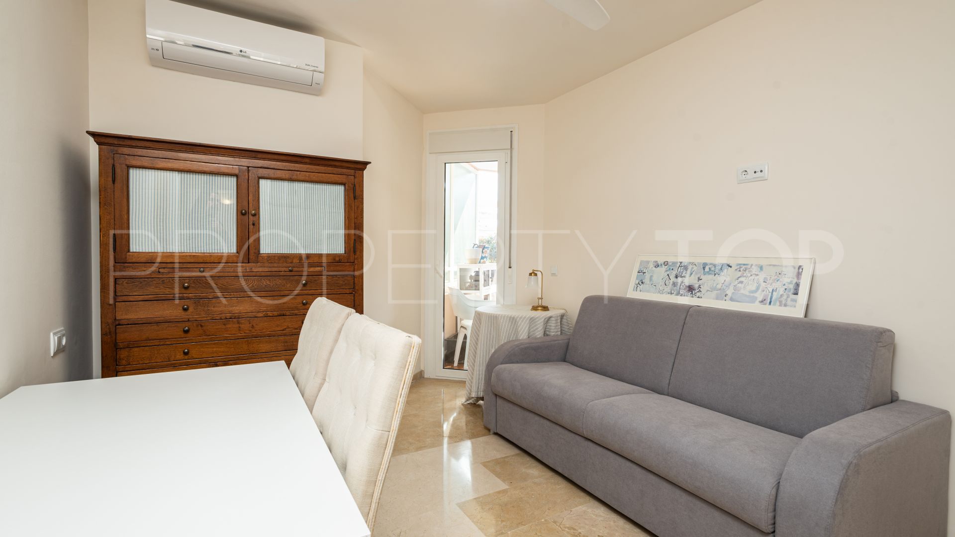 Se vende apartamento en Playa de la Fontanilla