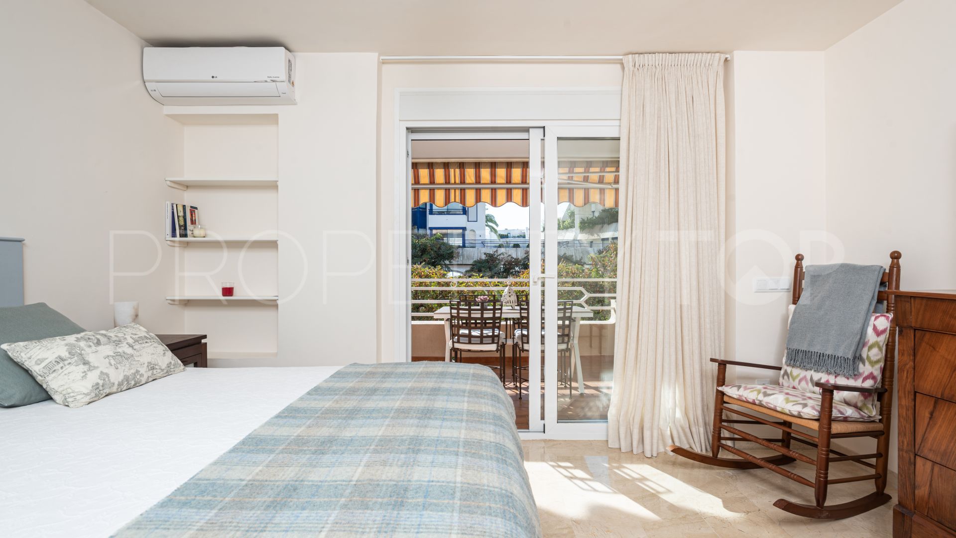 For sale apartment in Playa de la Fontanilla