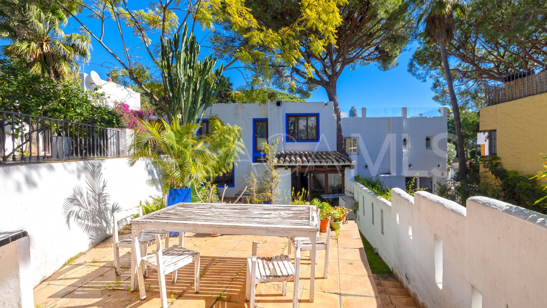 Semi detached house for sale in Balcones de Sierra Blanca