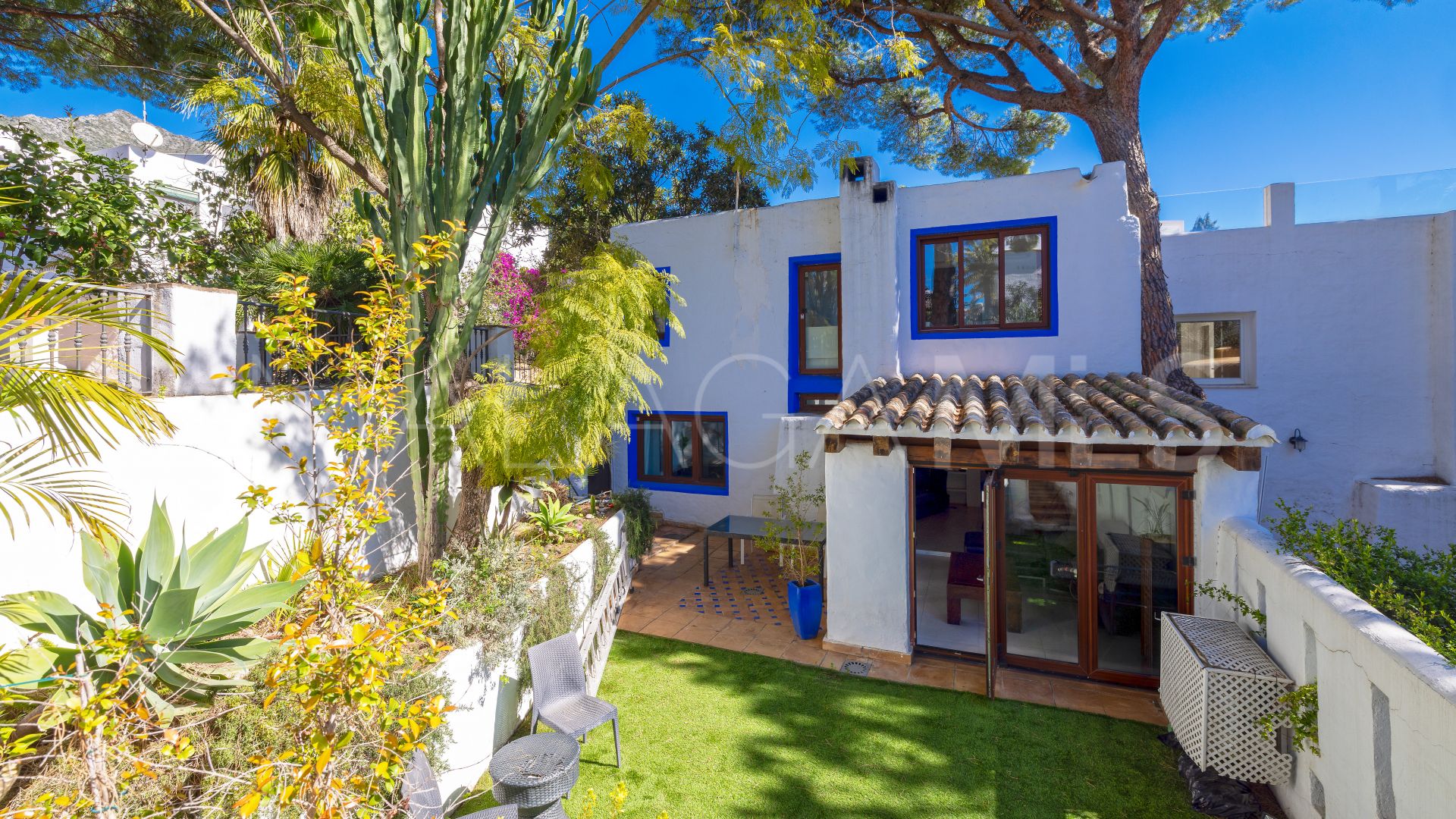 Semi detached house for sale in Balcones de Sierra Blanca