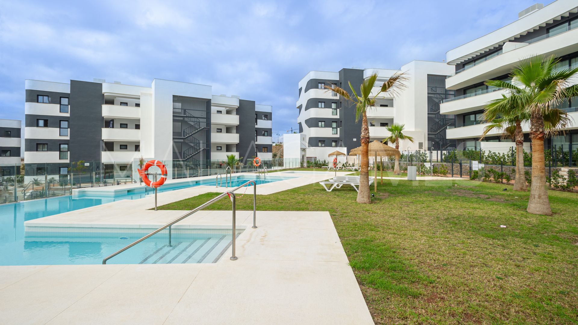 Apartamento planta baja for sale in El Higueron