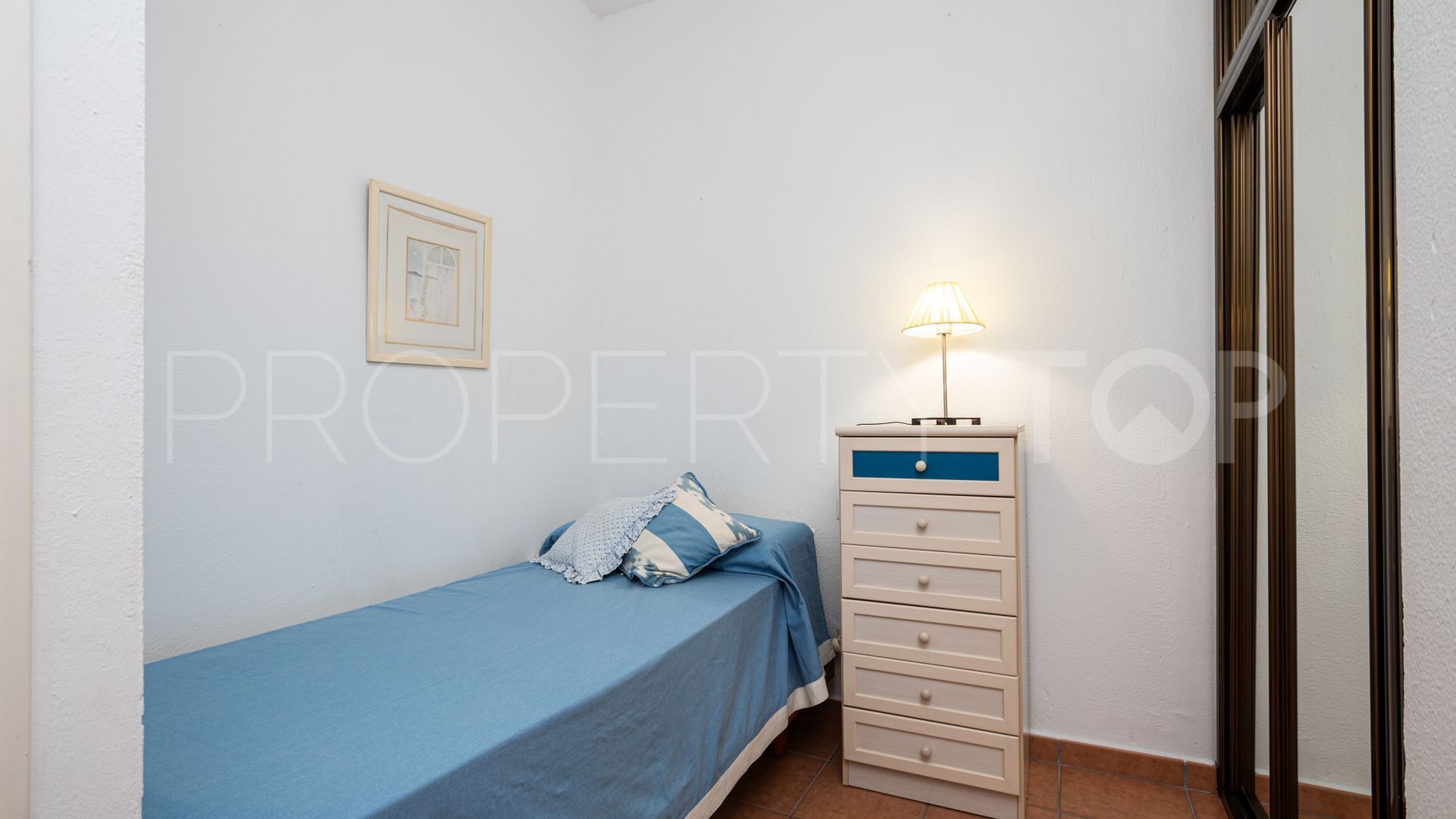 Apartamento a la venta con 3 dormitorios en Playa de la Fontanilla