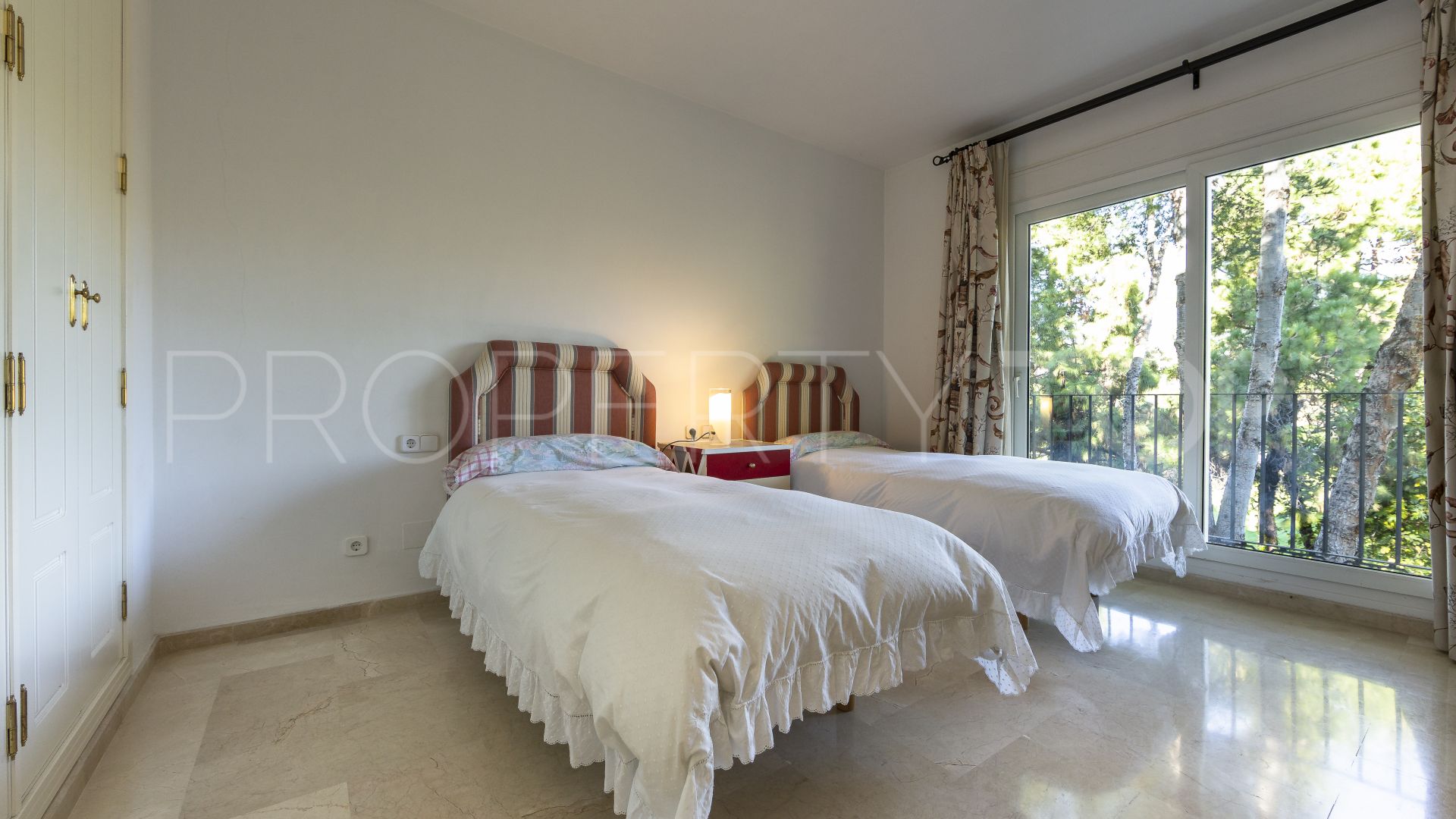 Comprar apartamento en Los Monteros Palm Beach de 3 dormitorios