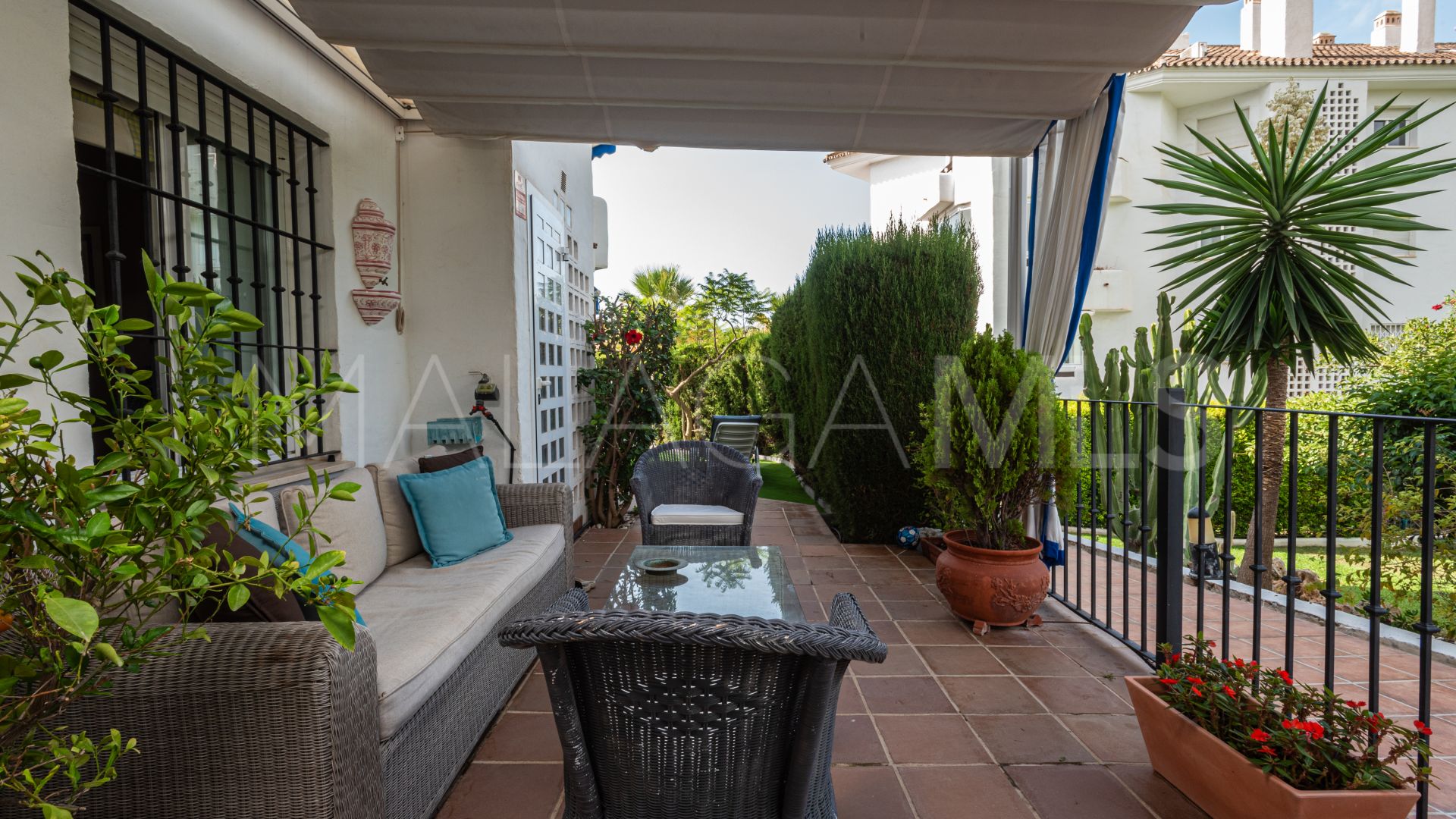 Apartment for sale in Las Chapas with 2 bedrooms