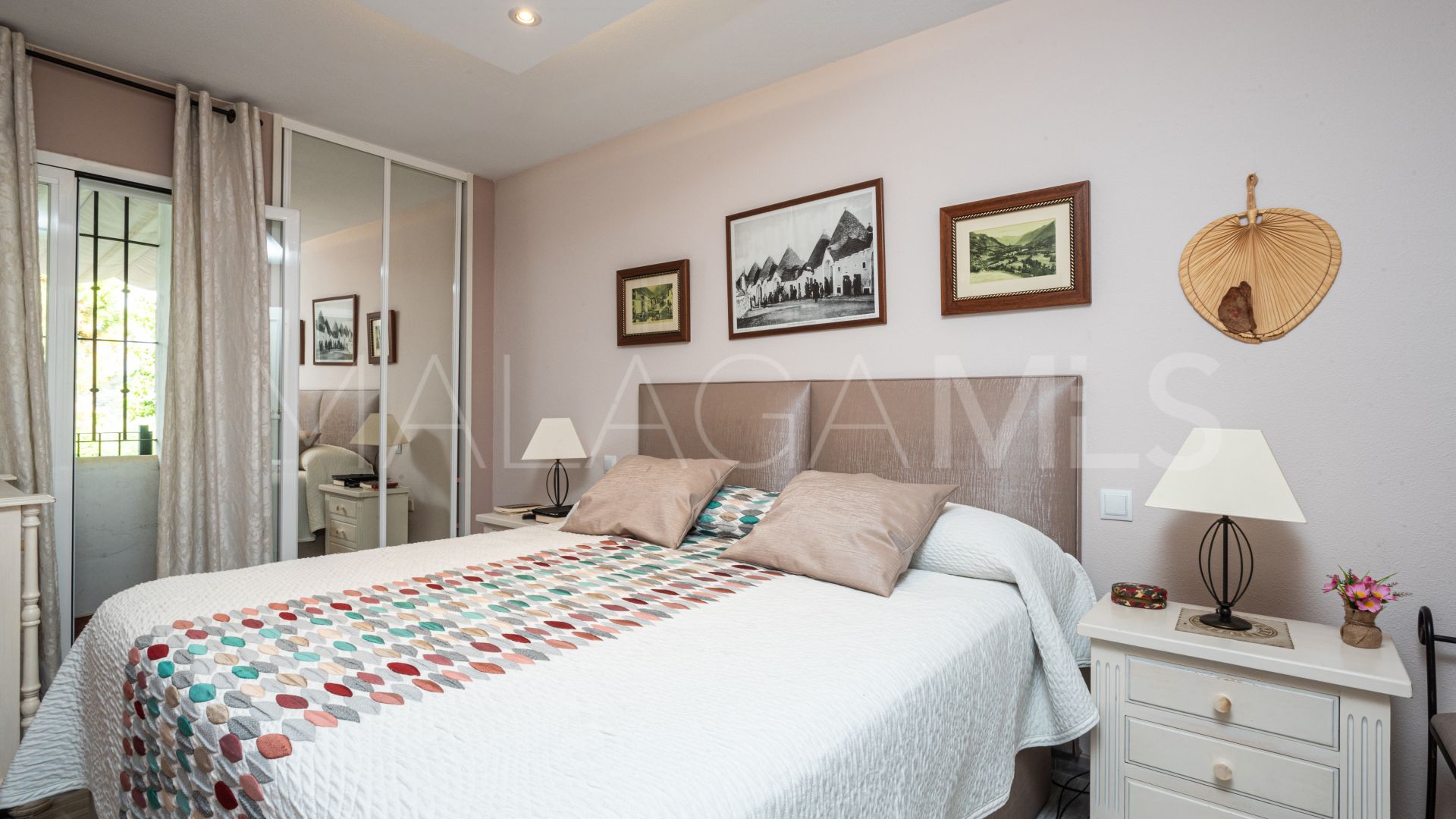 Apartment for sale in Las Chapas with 2 bedrooms