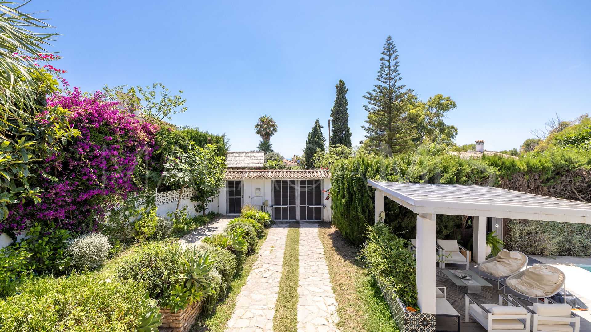 Chalet for sale in El Real Panorama