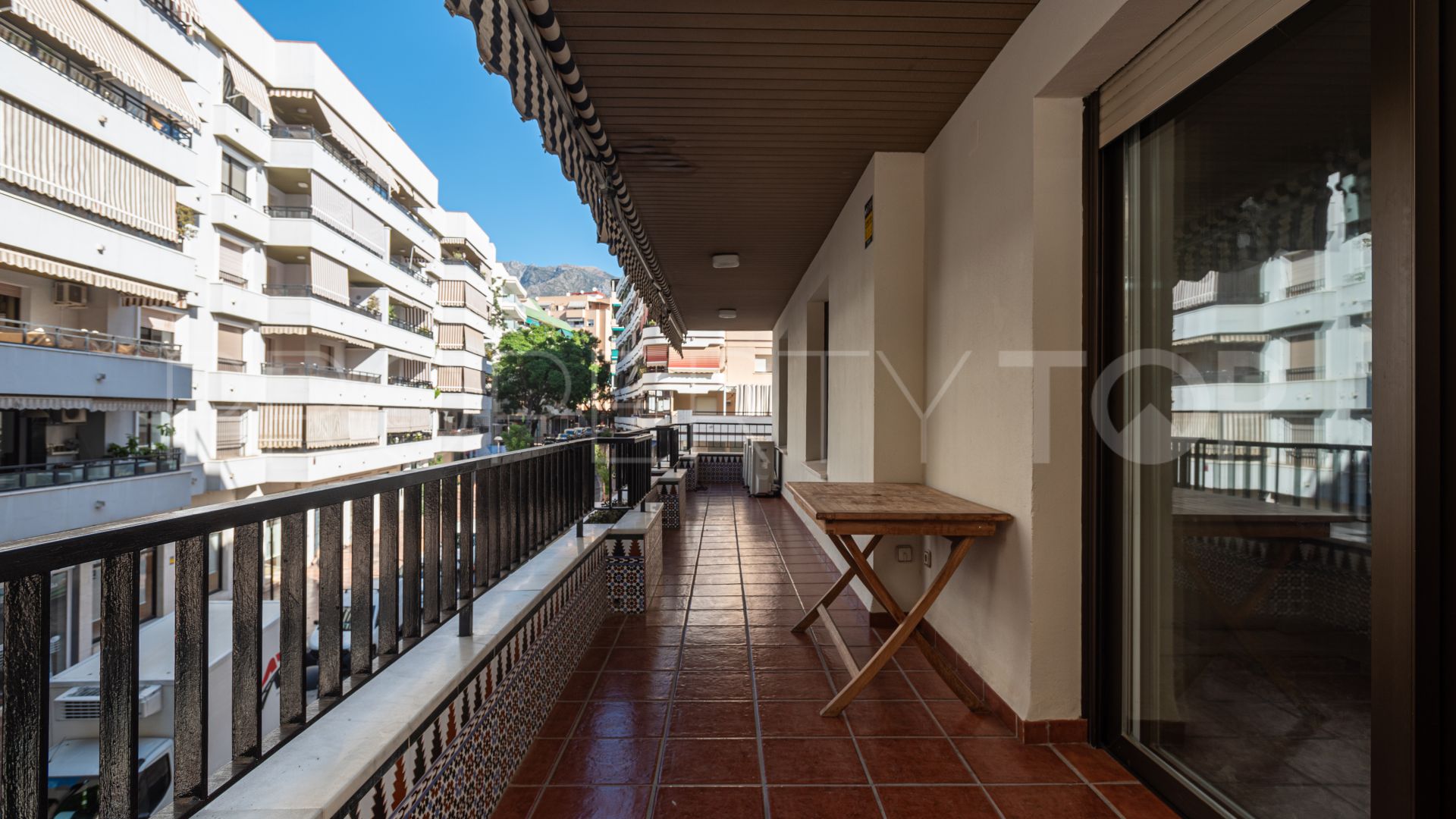 Apartamento en venta en Marbella Centro con 4 dormitorios