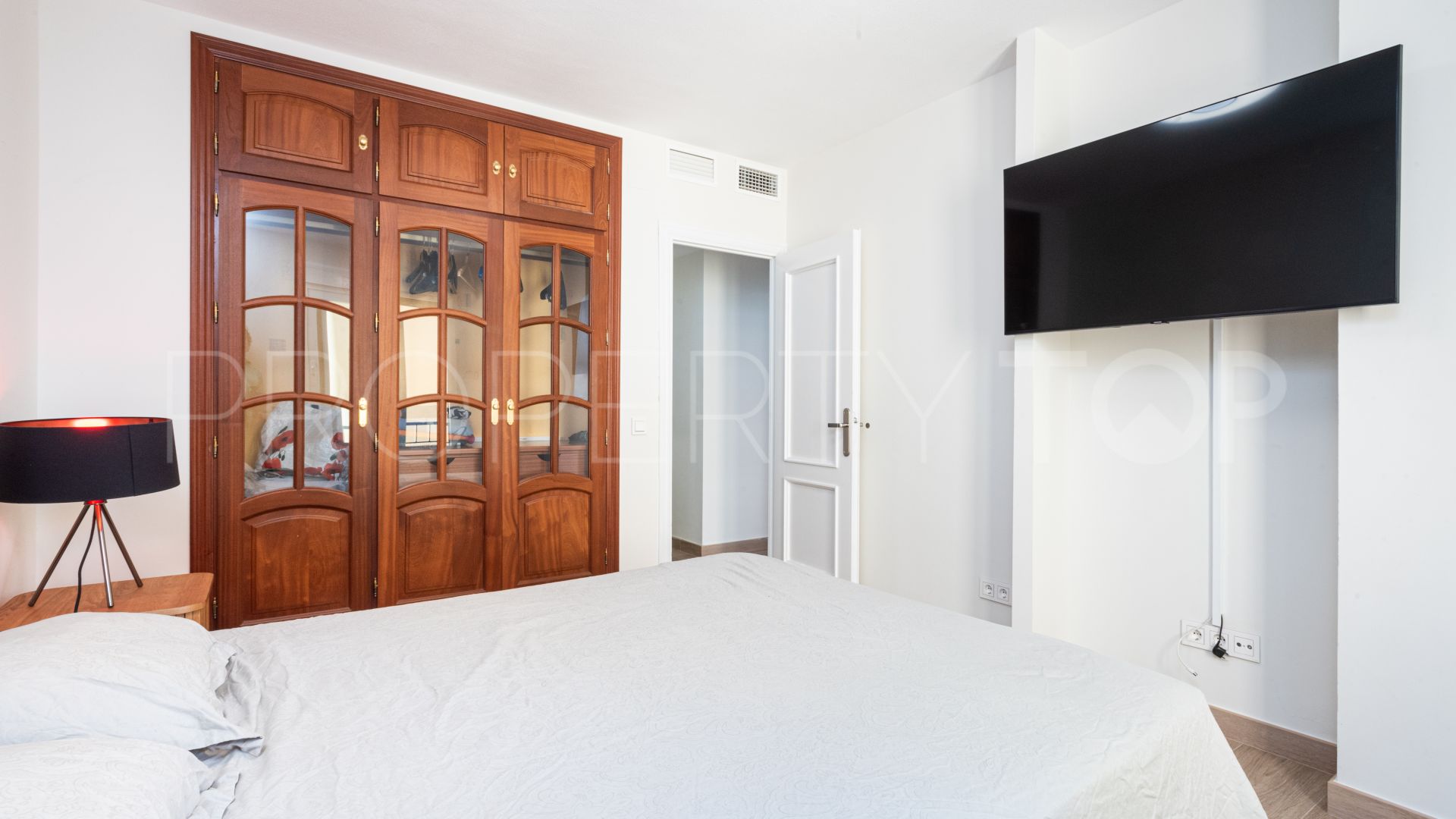 Apartamento en venta en Marbella Centro con 4 dormitorios