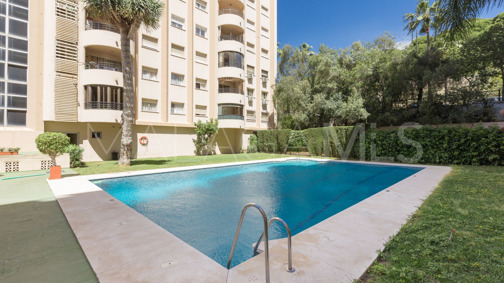 For sale apartment in Marbella Centro with 3 bedrooms