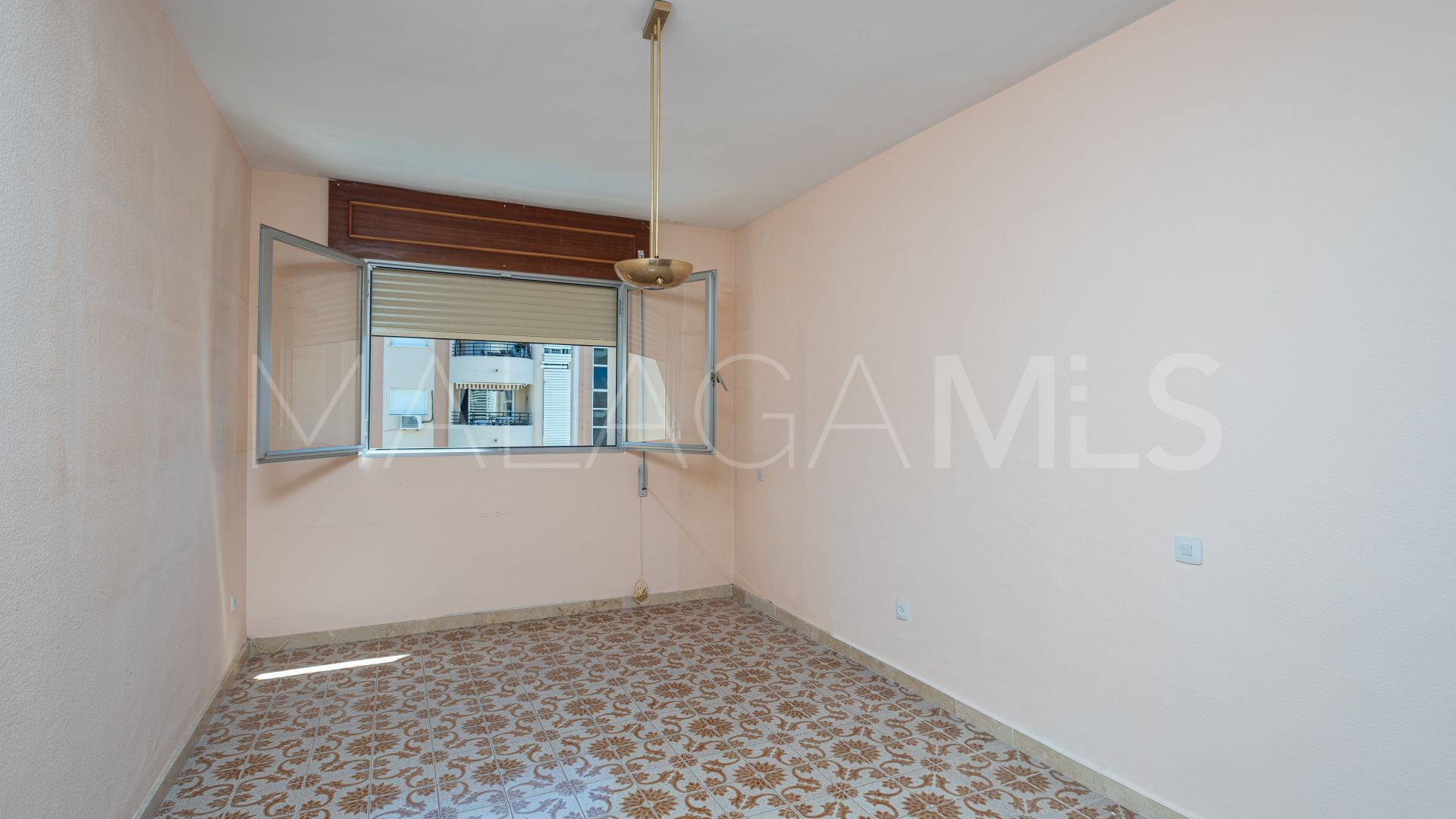 For sale apartment in Marbella Centro with 3 bedrooms