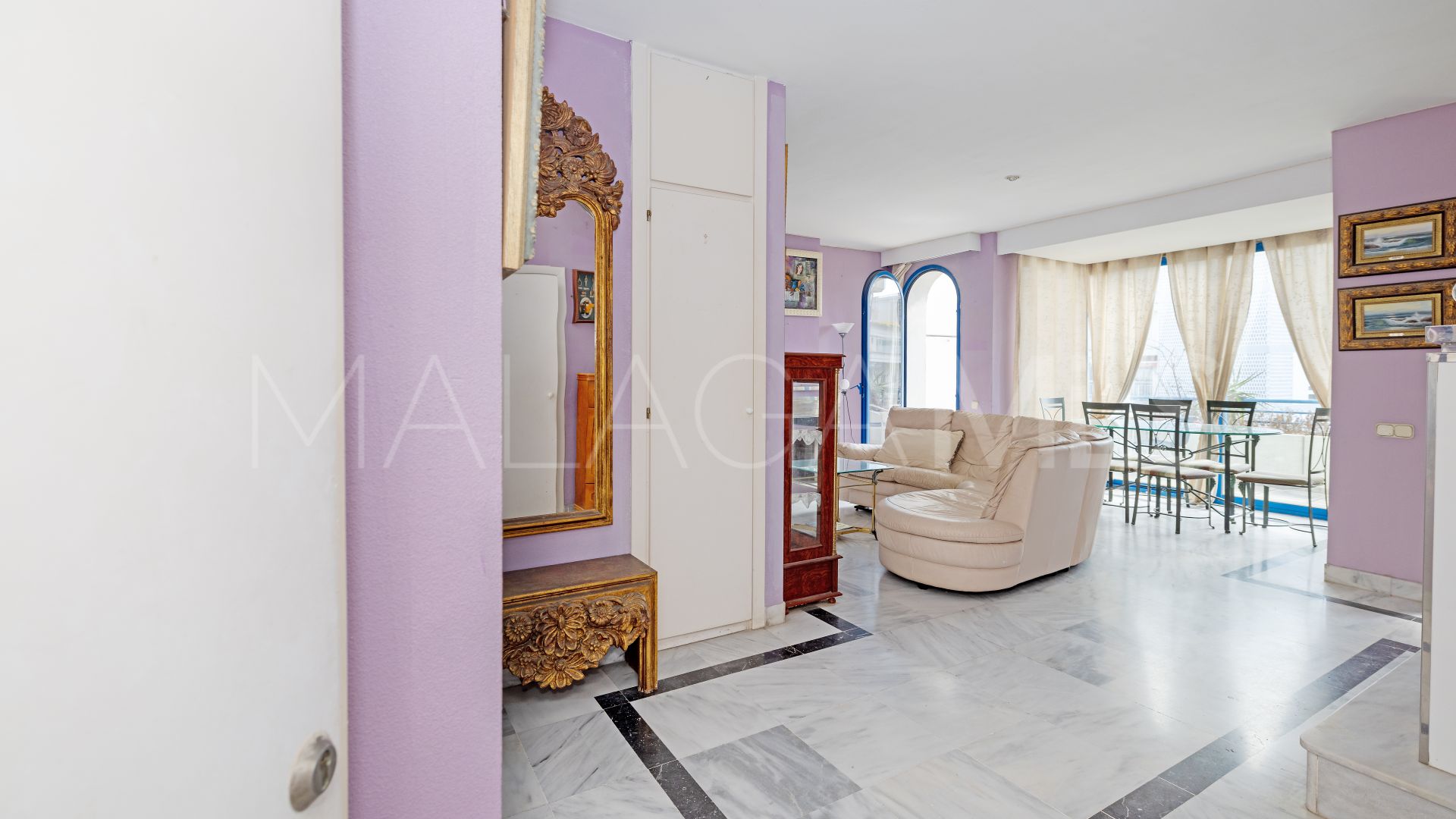 Zweistöckiges penthouse for sale in Marbella City