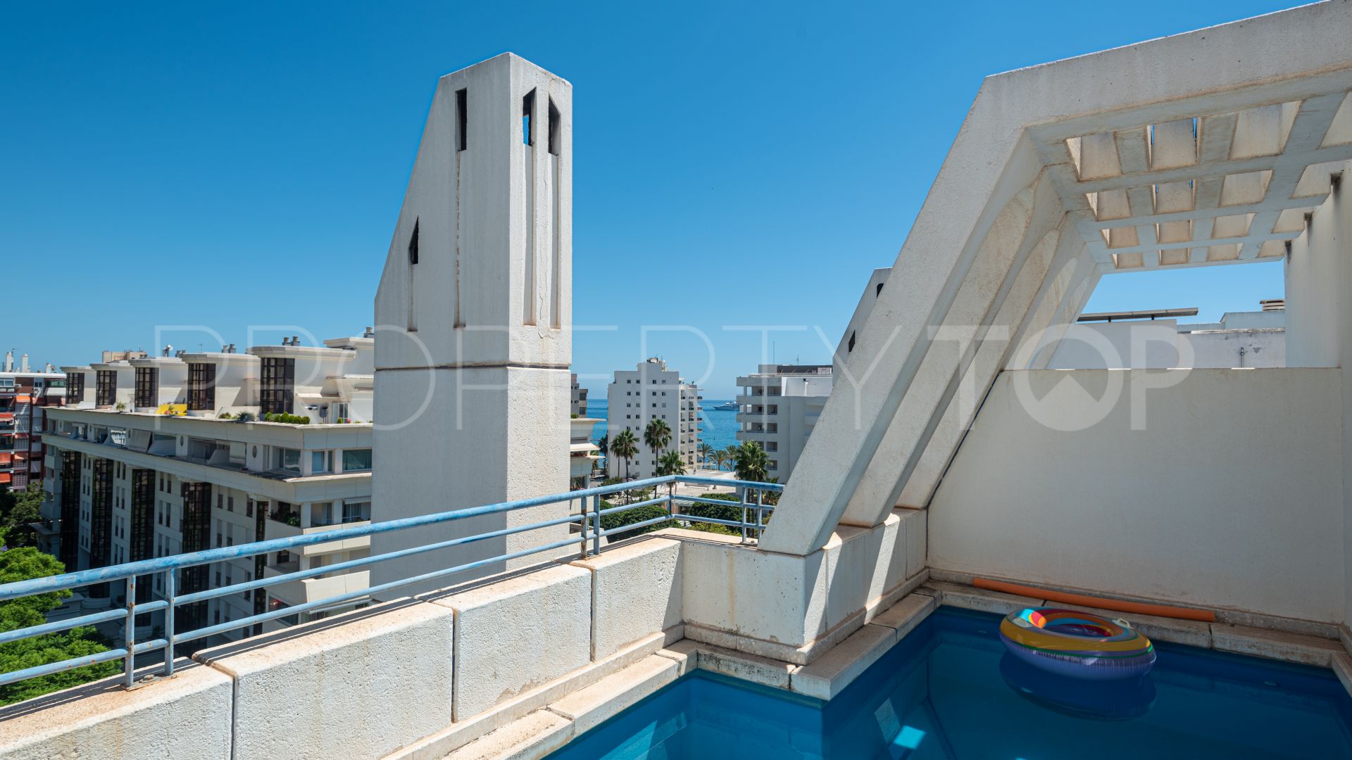 2 bedrooms duplex penthouse for sale in Marbella City