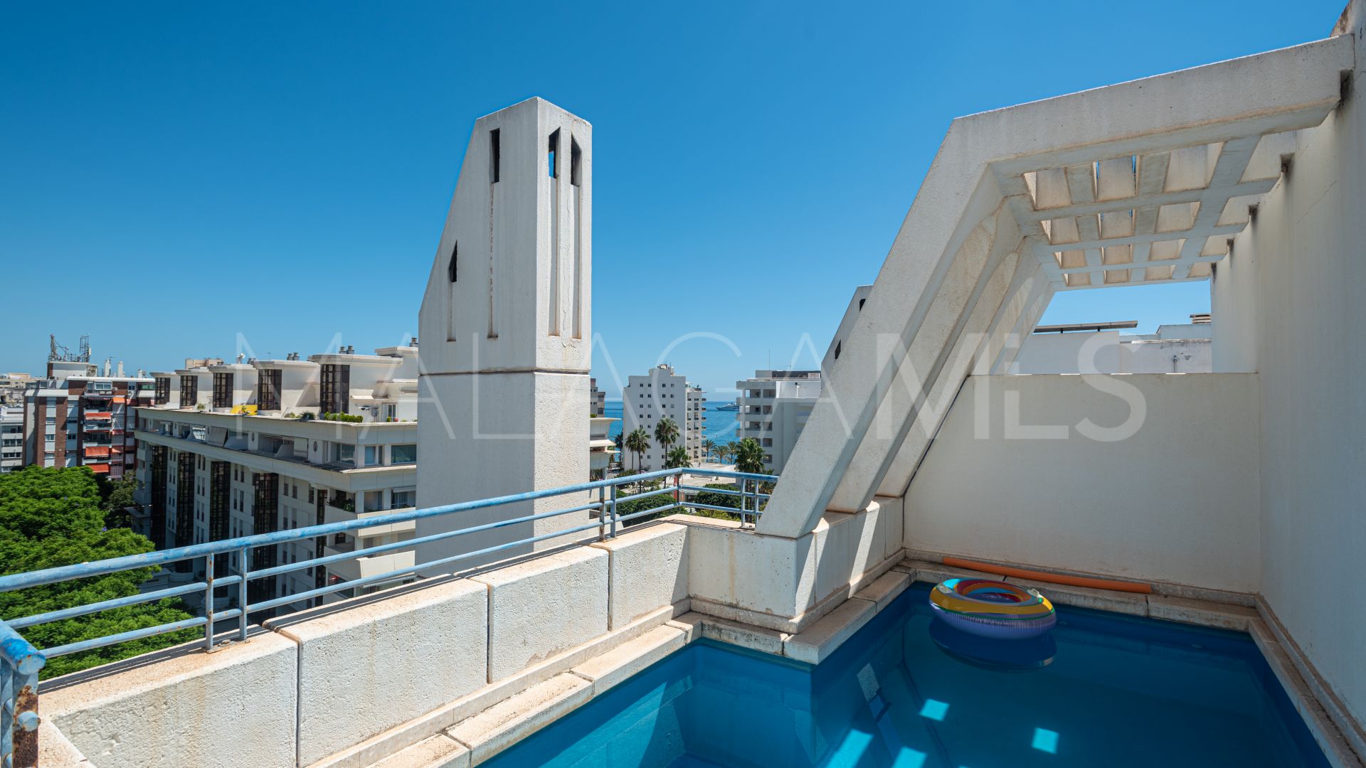 Zweistöckiges penthouse for sale in Marbella City