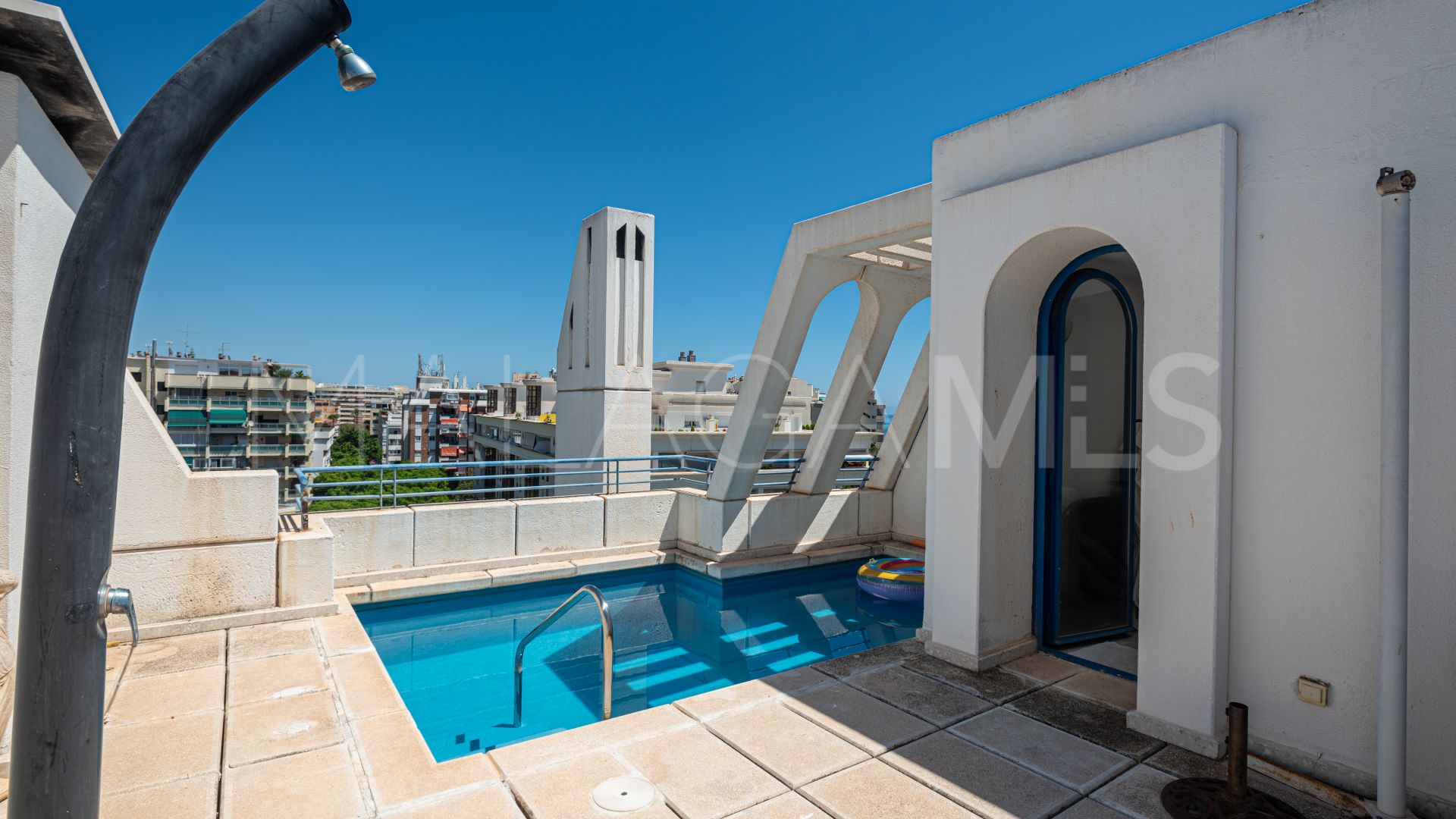 Zweistöckiges penthouse for sale in Marbella City