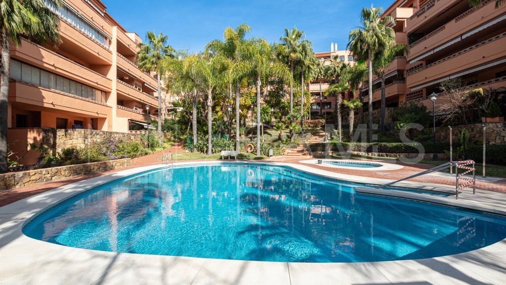 2 bedrooms ground floor apartment in Costa Nagüeles III for sale