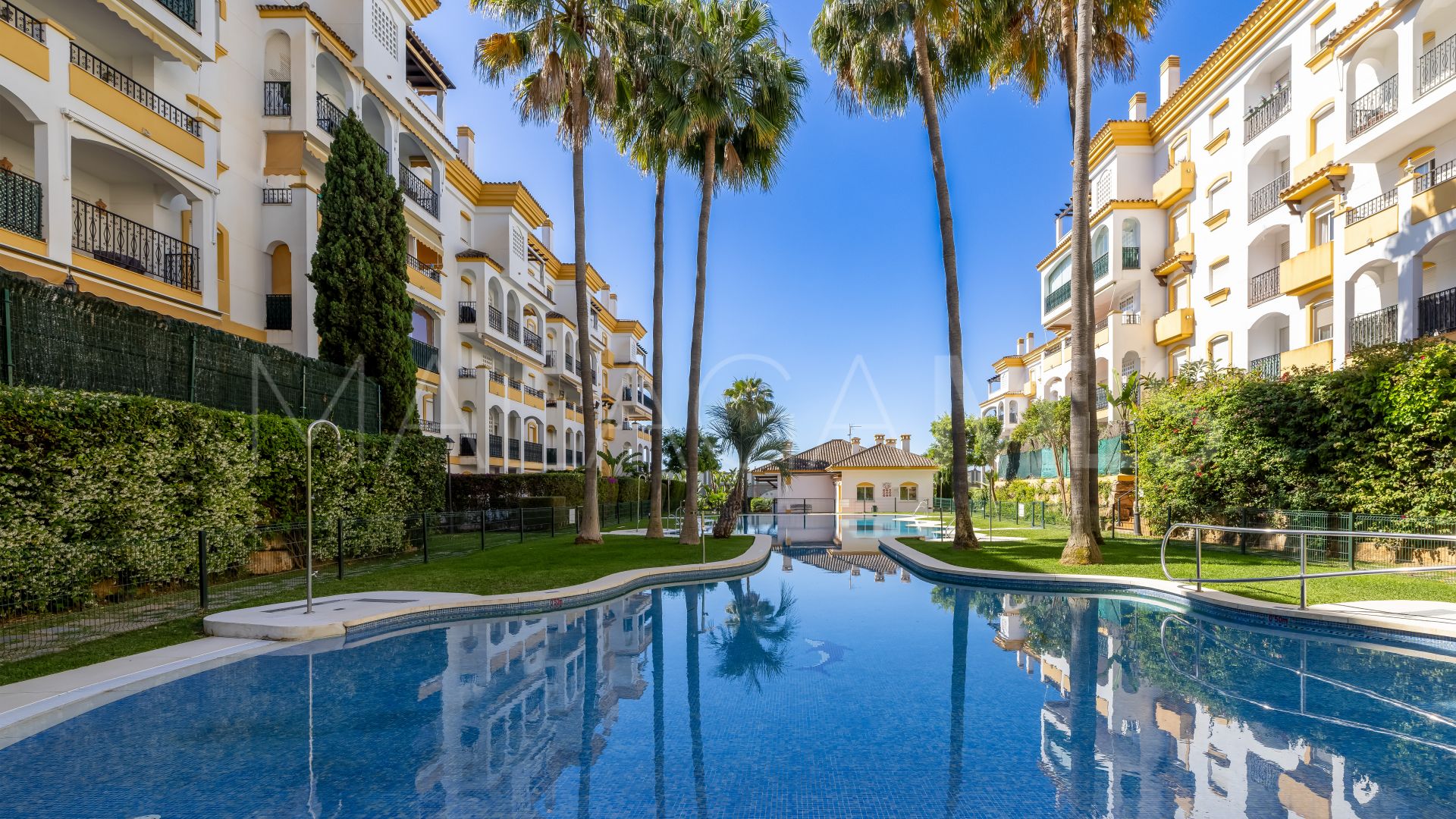 Se vende apartamento with 3 bedrooms in Costa Nagüeles I