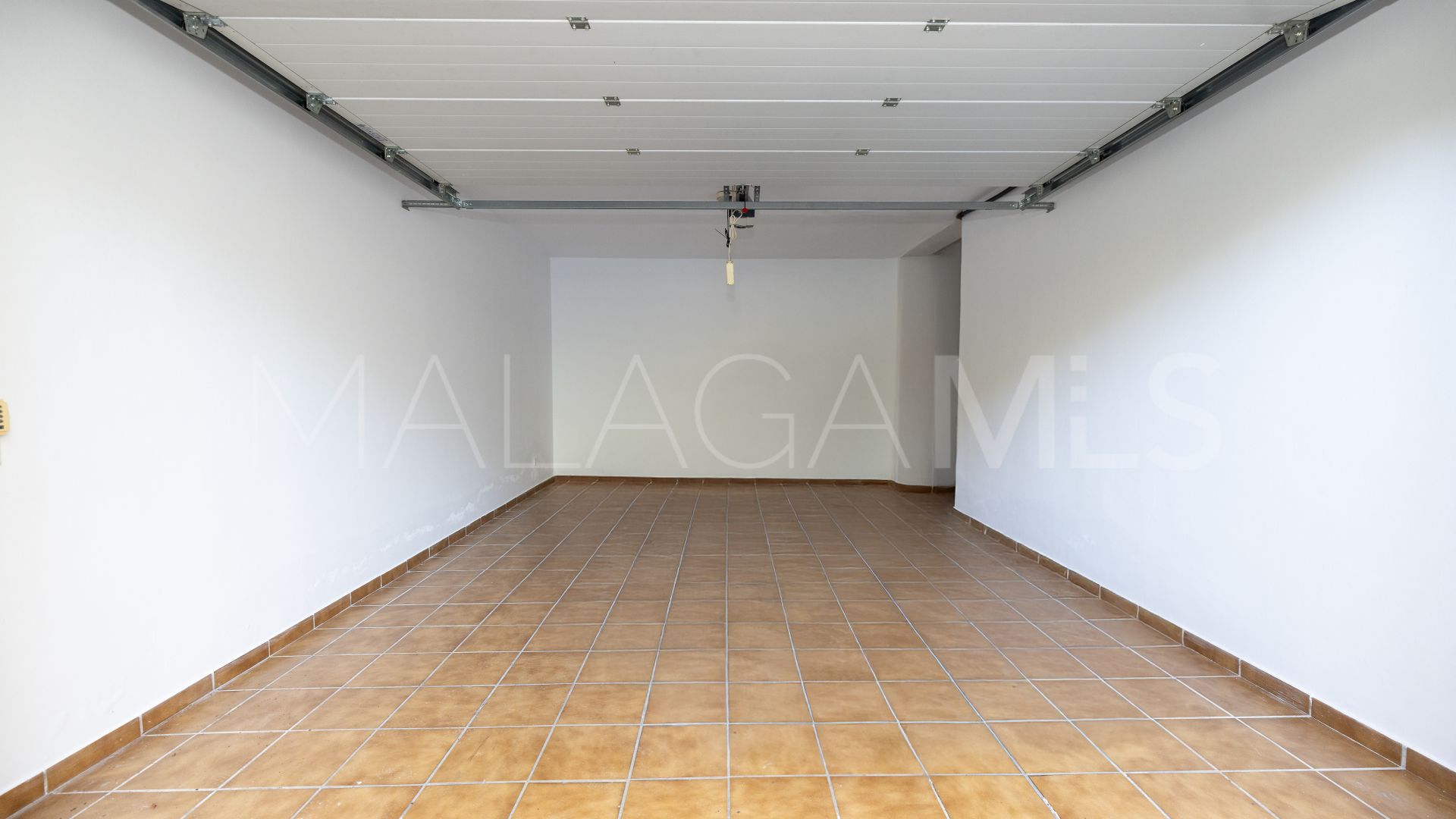 Villa for sale in Calahonda