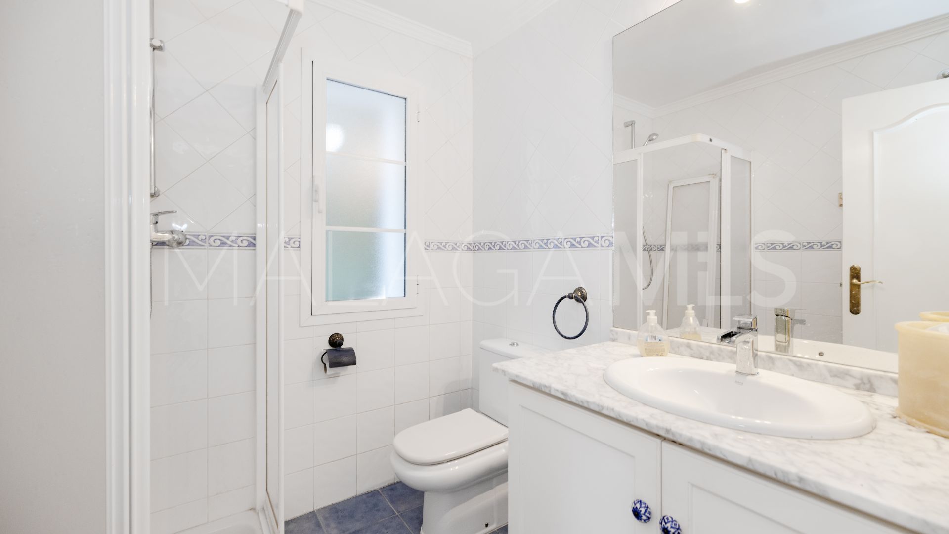 Villa for sale in Calahonda