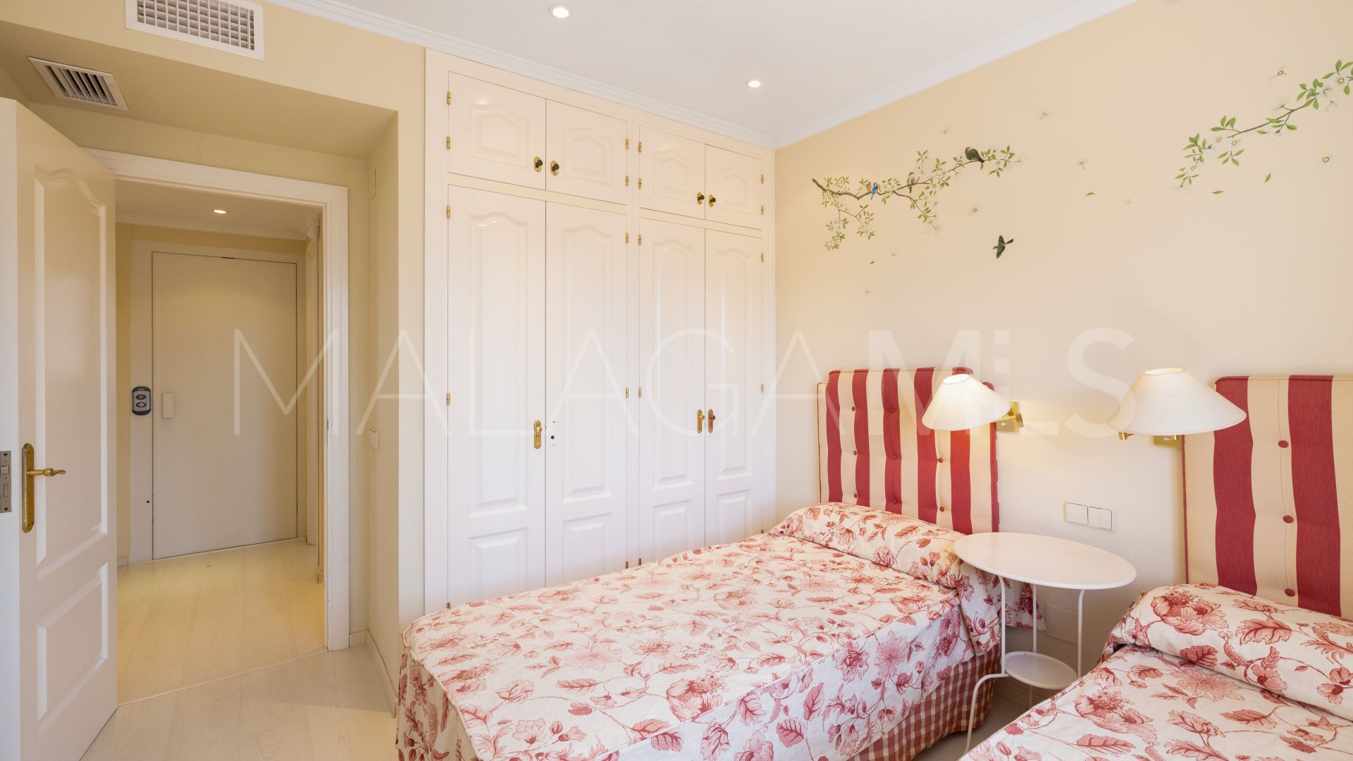 Buy villa in Casablanca with 5 bedrooms