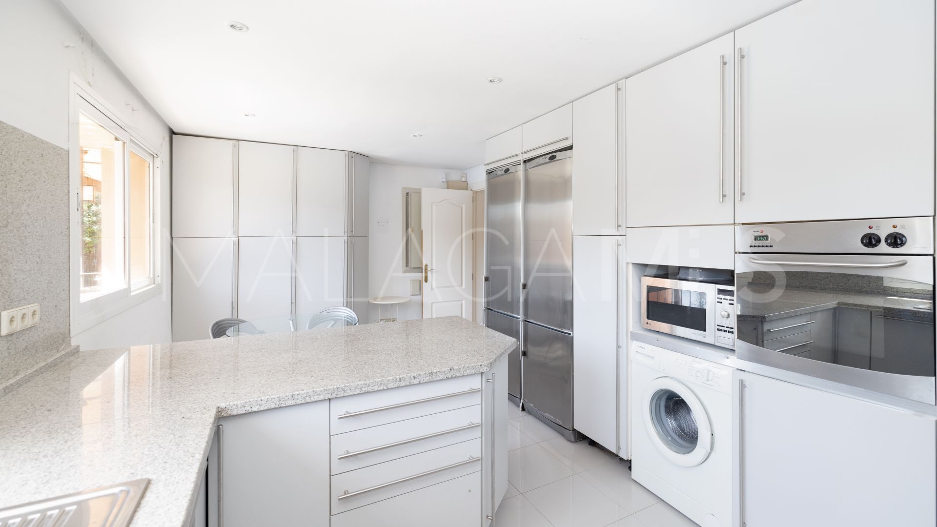 Buy villa in Casablanca with 5 bedrooms