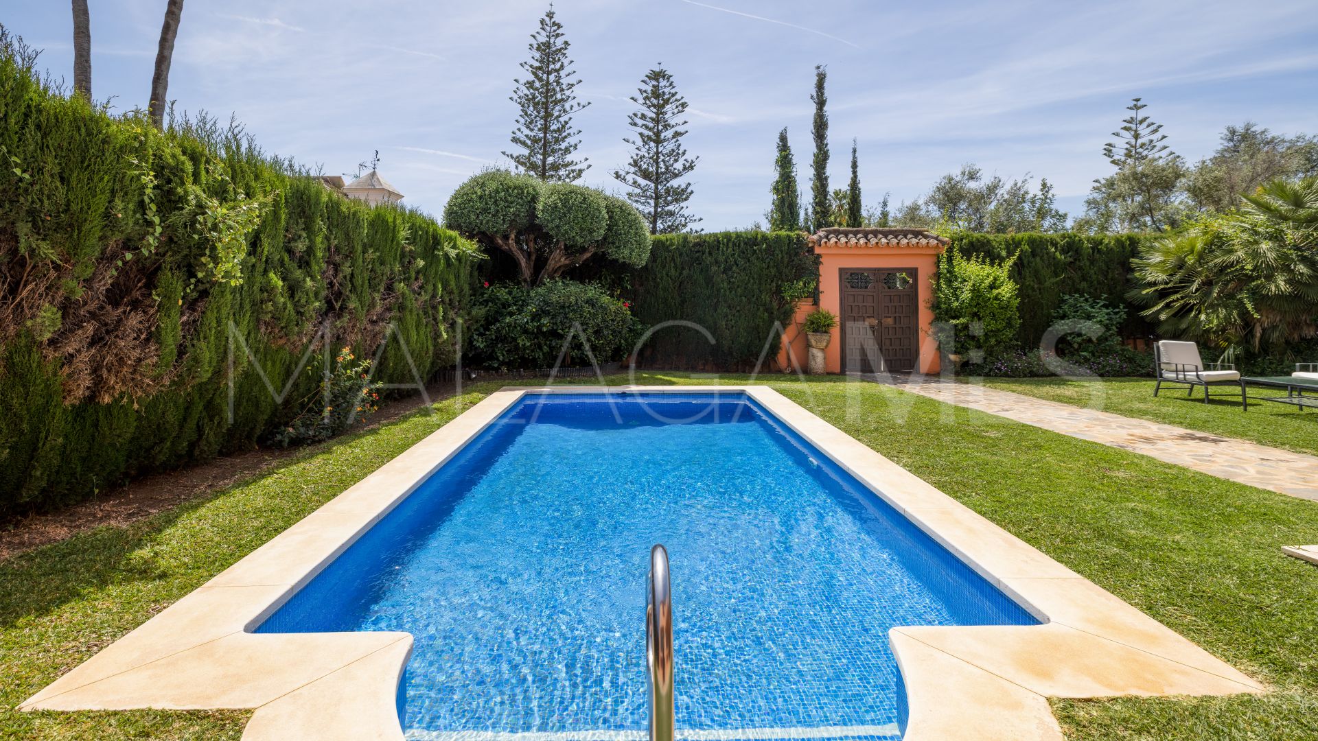 Buy villa in Casablanca with 5 bedrooms