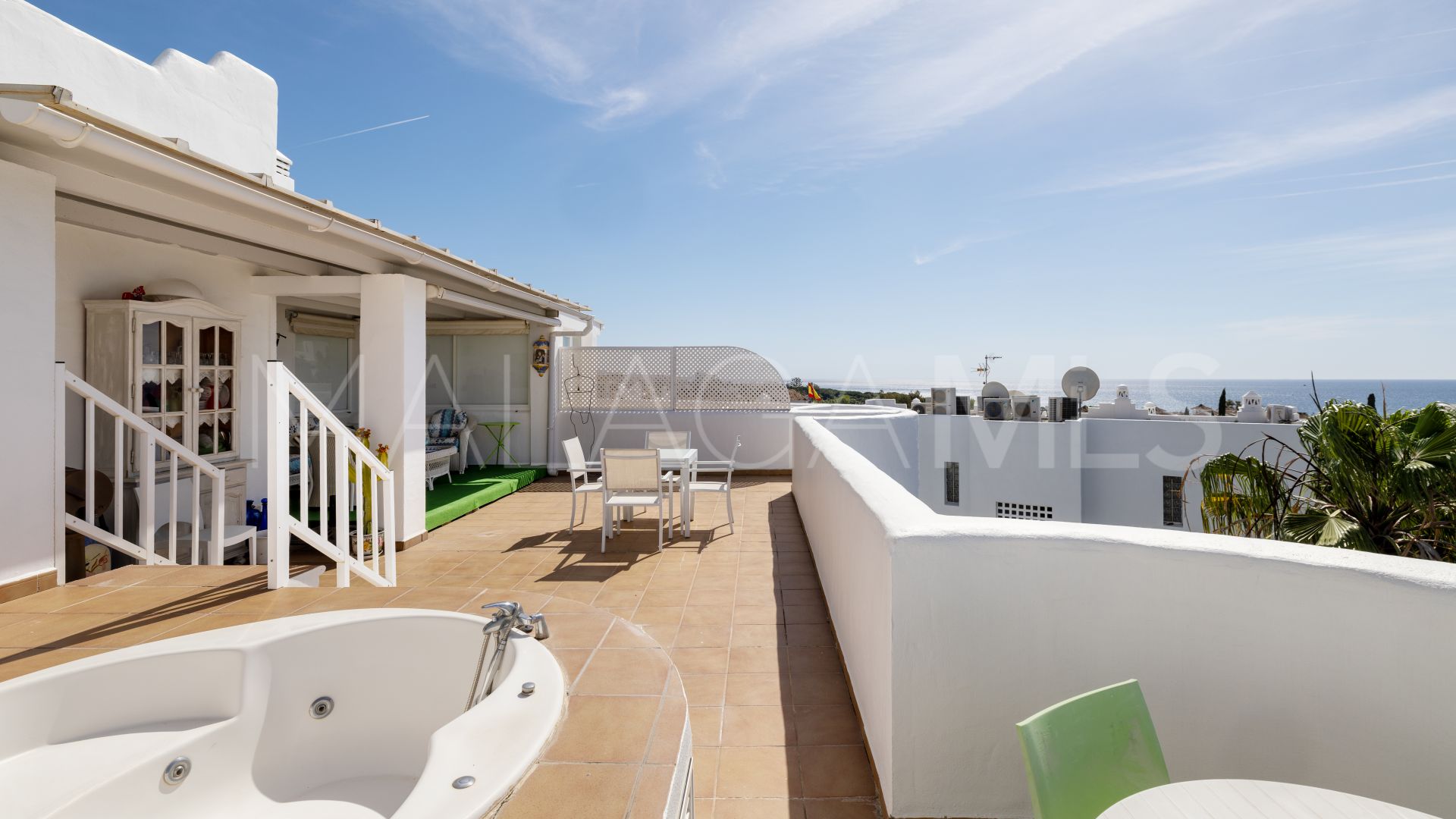 Duplex penthouse for sale in Marbella Real