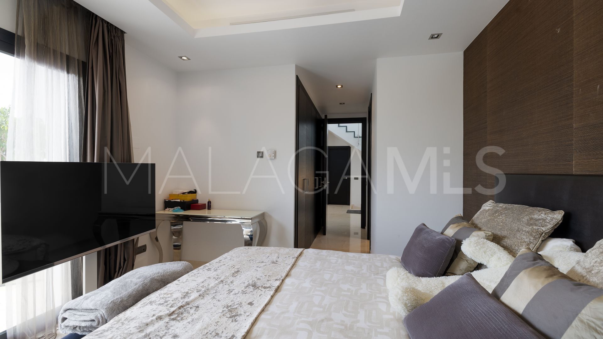 Villa for sale in Altos de Puente Romano