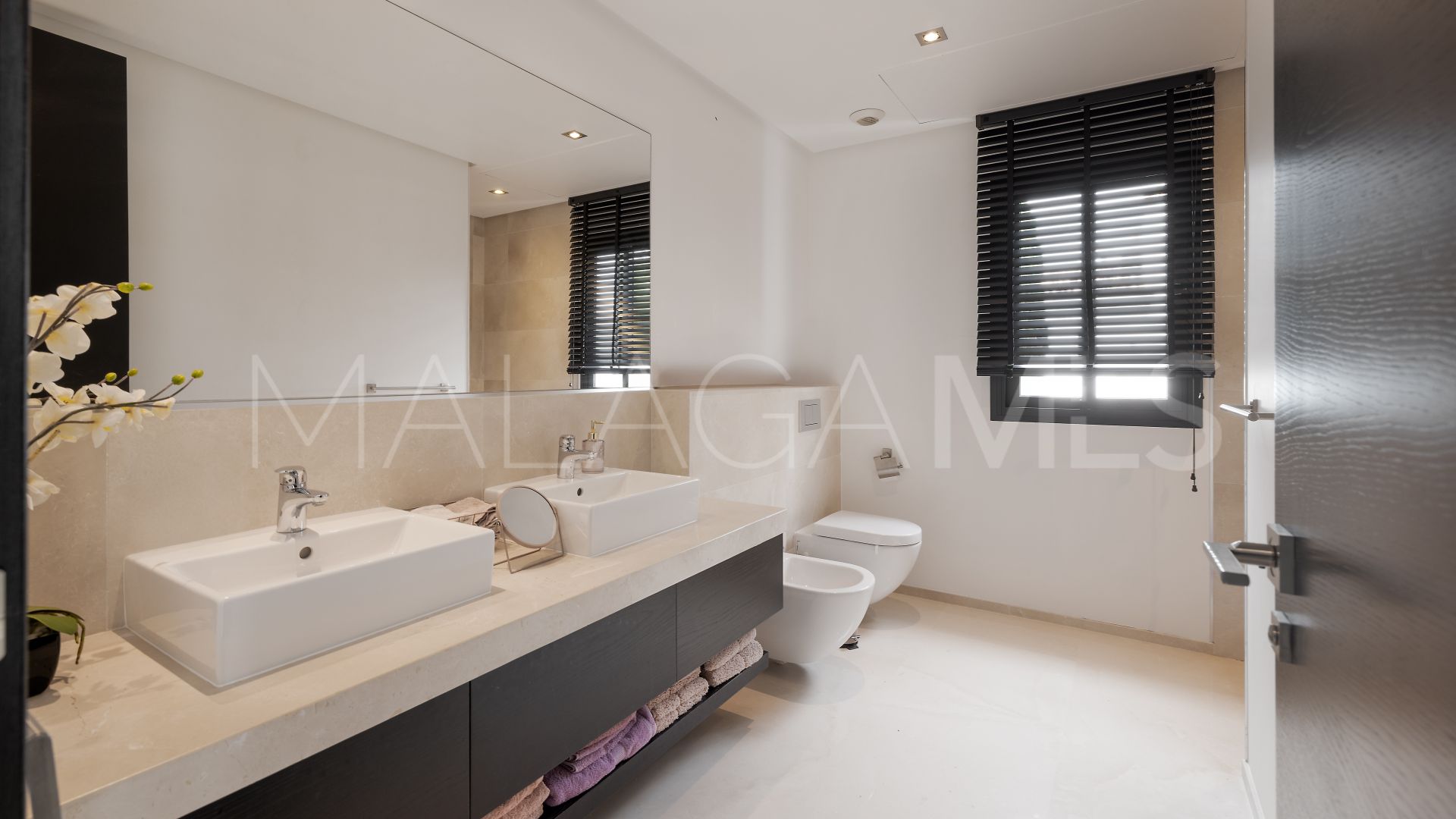 Villa for sale in Altos de Puente Romano