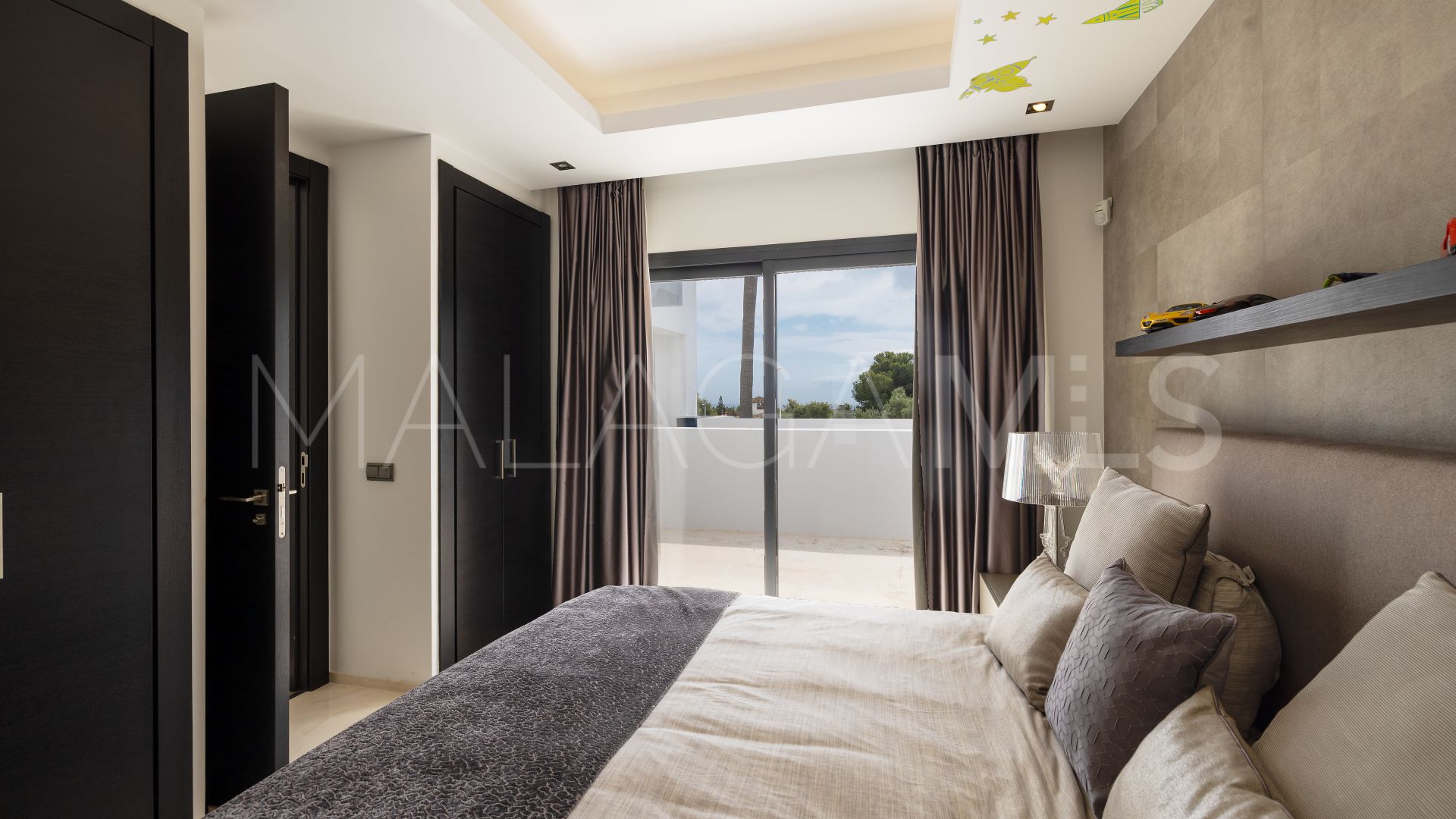 Villa for sale in Altos de Puente Romano
