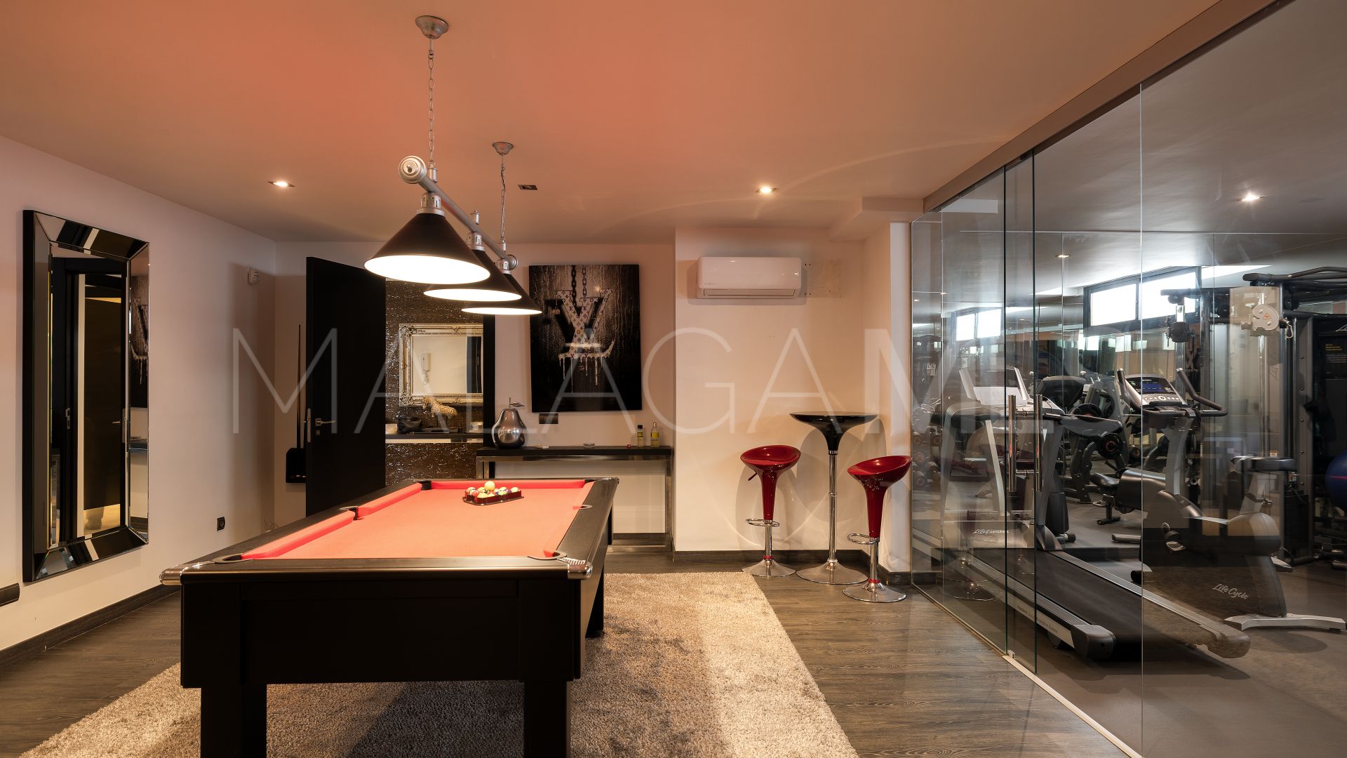 Villa for sale in Altos de Puente Romano