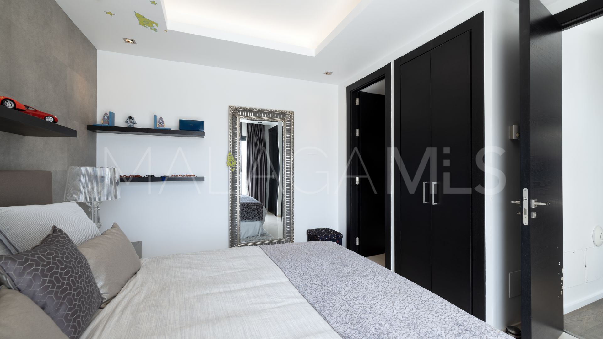 Villa for sale in Altos de Puente Romano