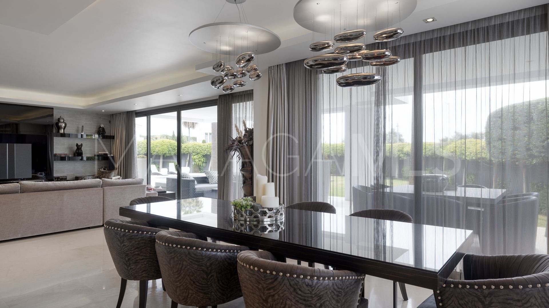 Villa for sale in Altos de Puente Romano