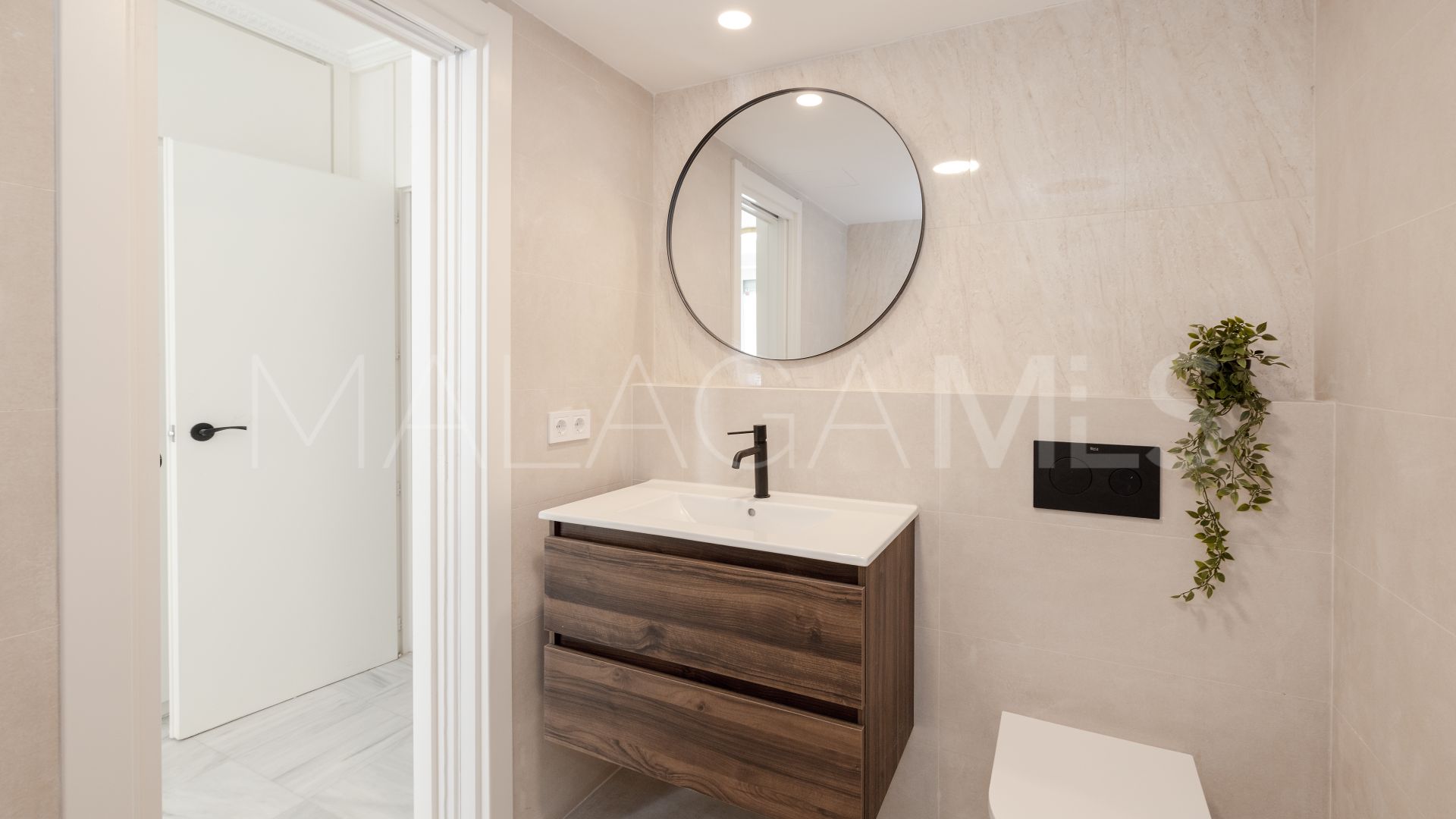 Markplanslägenhet for sale in Playa de la Fontanilla