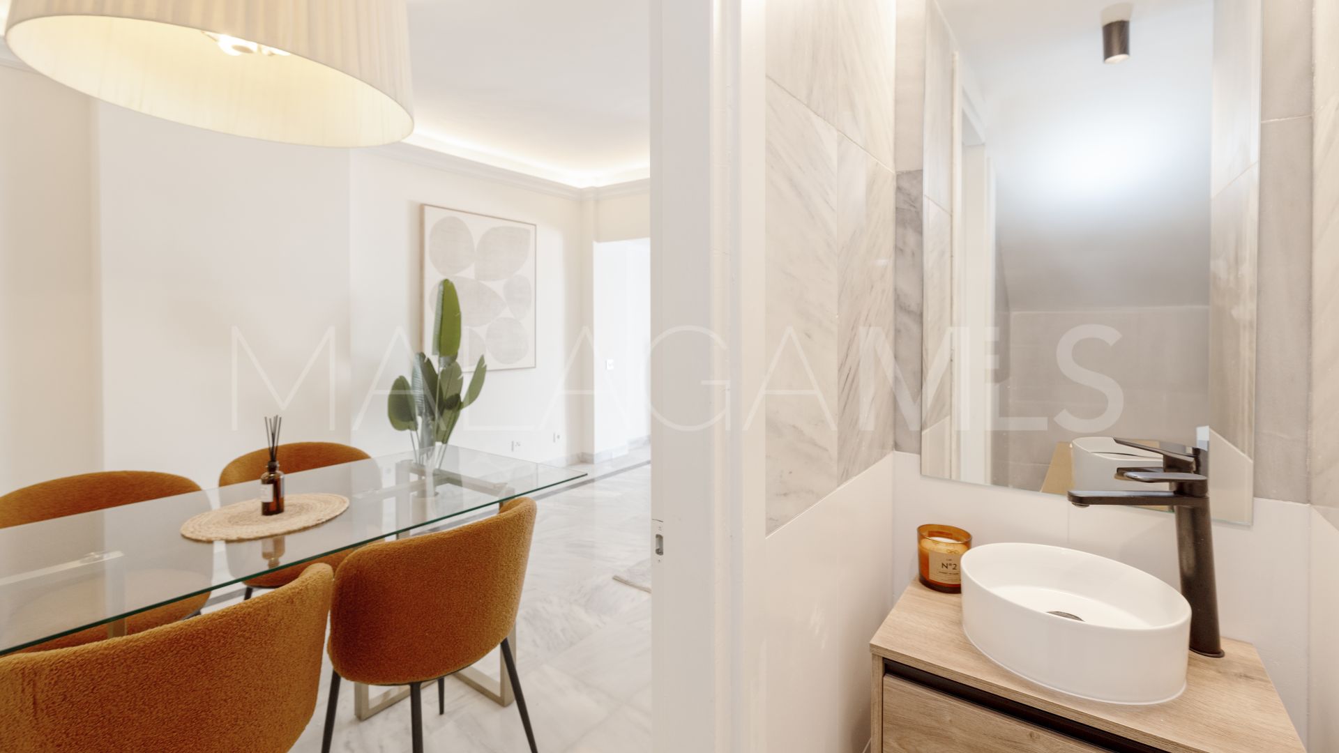 Markplanslägenhet for sale in Playa de la Fontanilla