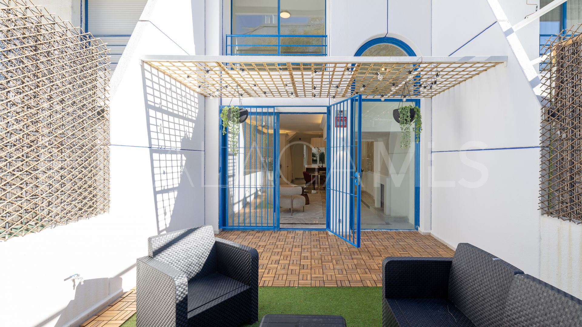 Markplanslägenhet for sale in Playa de la Fontanilla