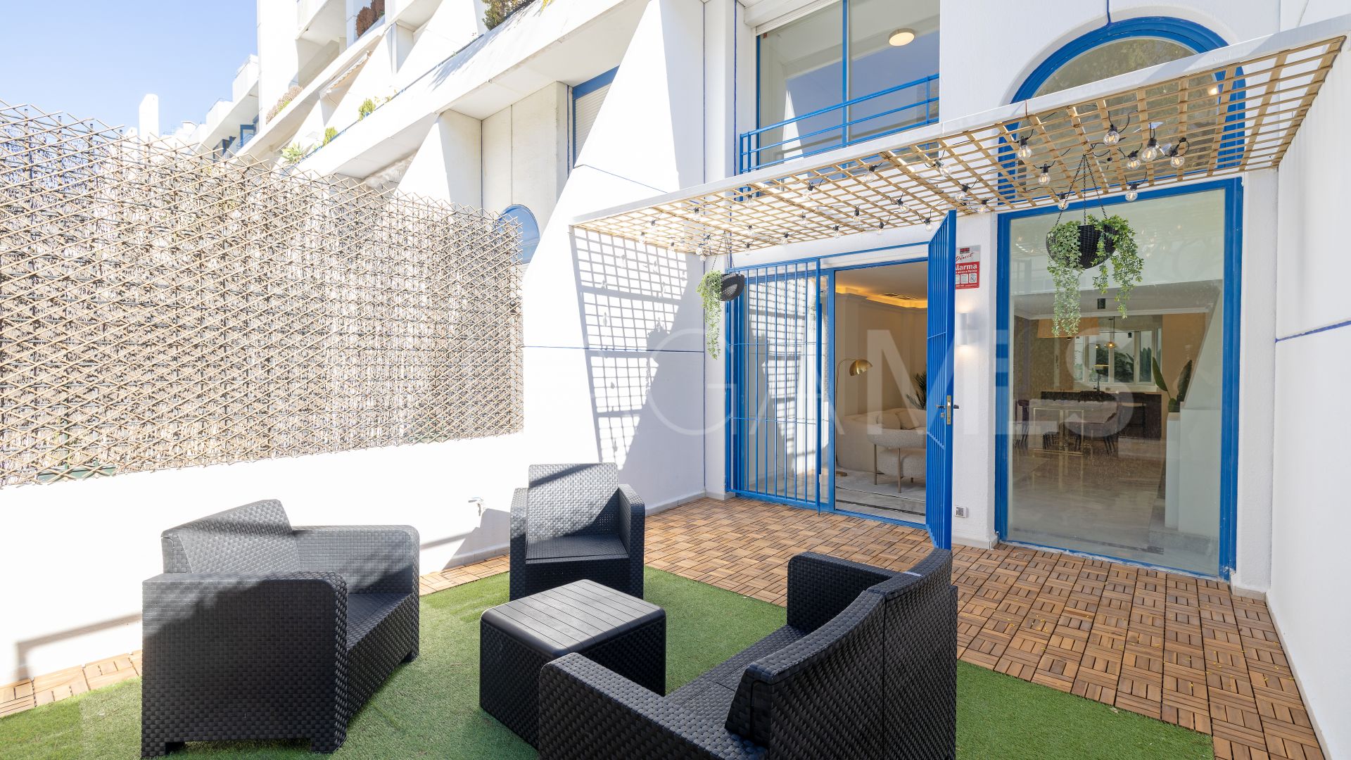 Markplanslägenhet for sale in Playa de la Fontanilla