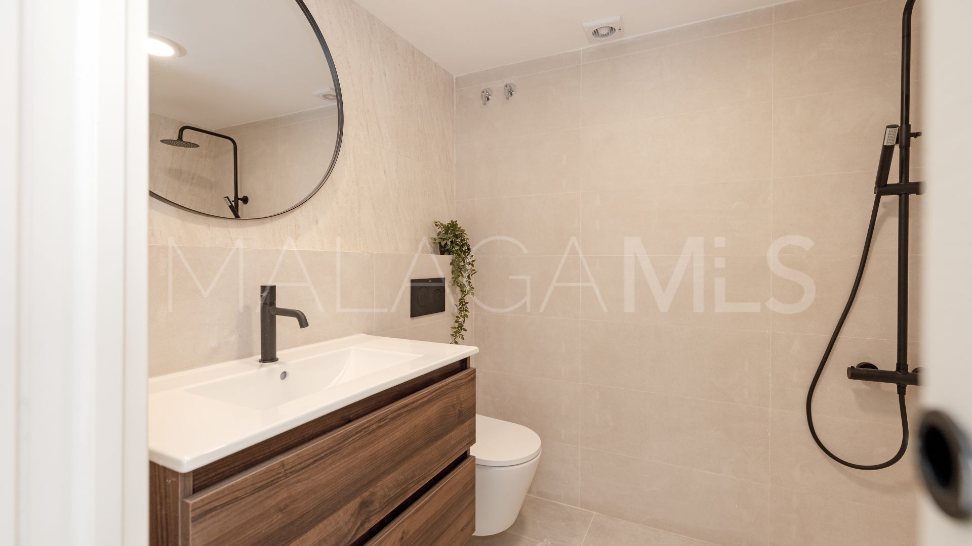 Markplanslägenhet for sale in Playa de la Fontanilla