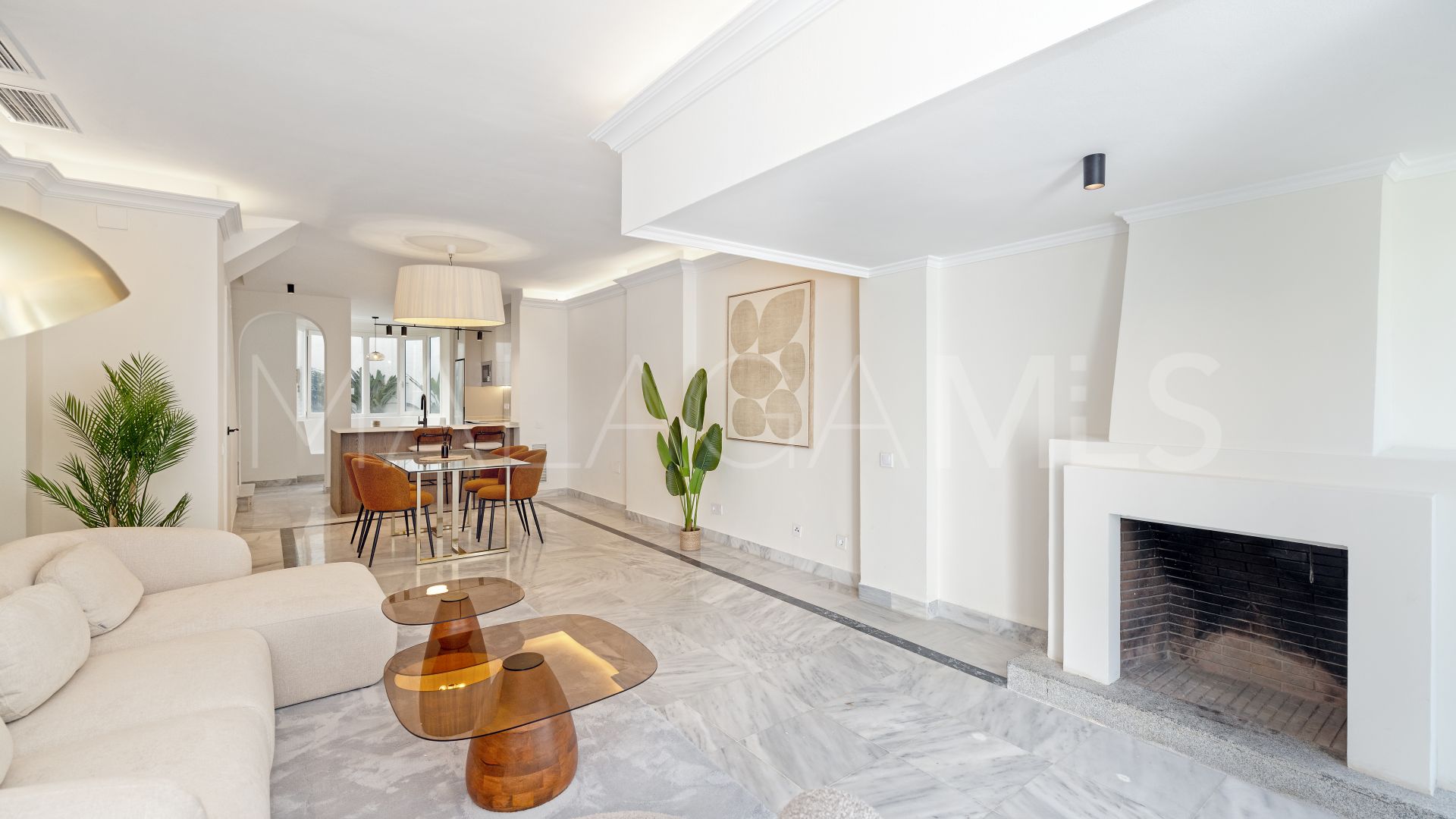 Markplanslägenhet for sale in Playa de la Fontanilla