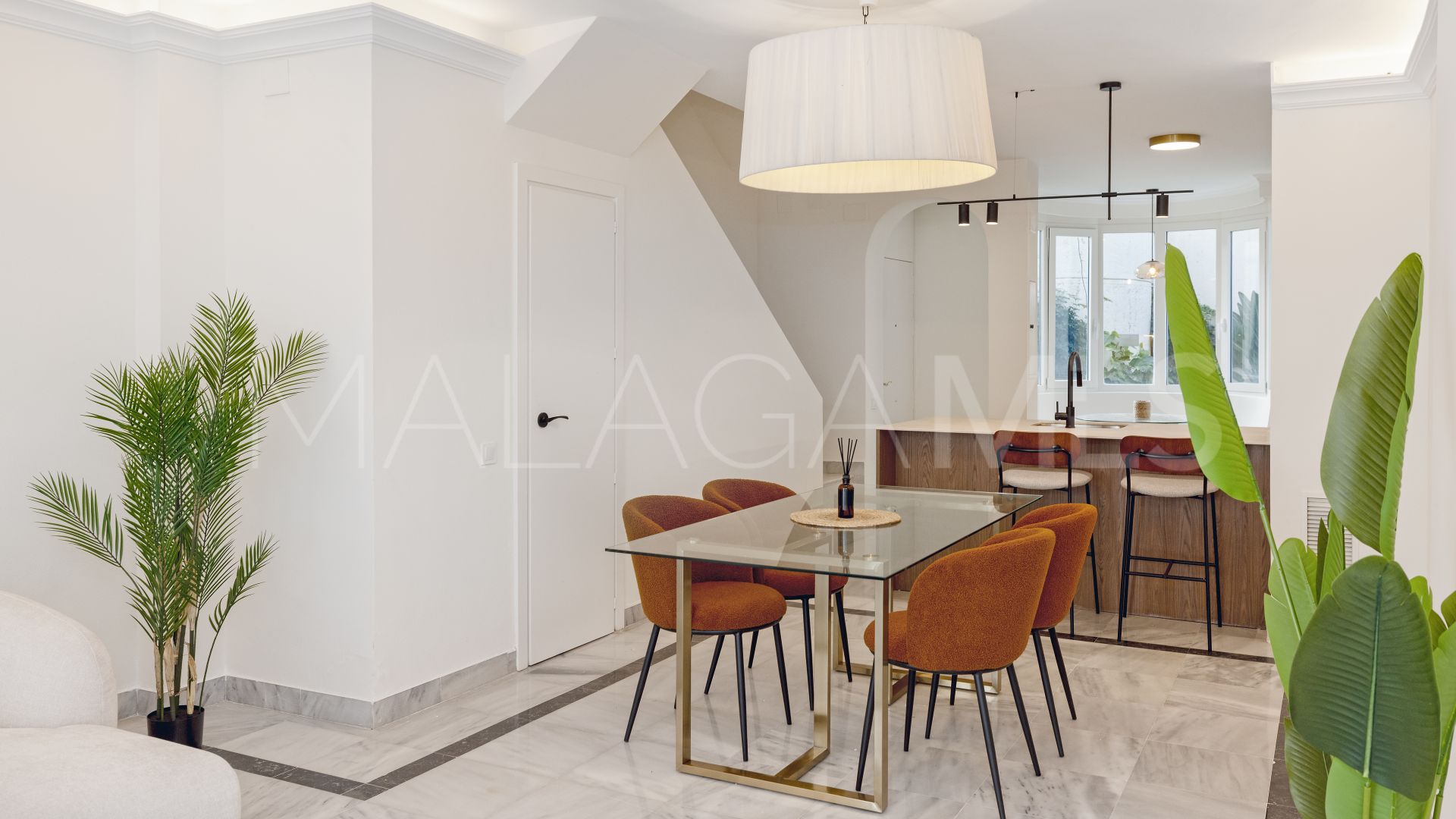 Markplanslägenhet for sale in Playa de la Fontanilla