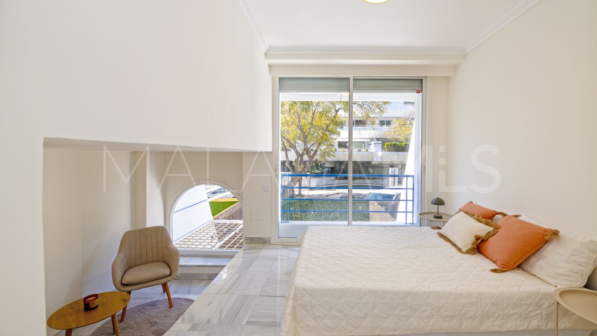 Markplanslägenhet for sale in Playa de la Fontanilla