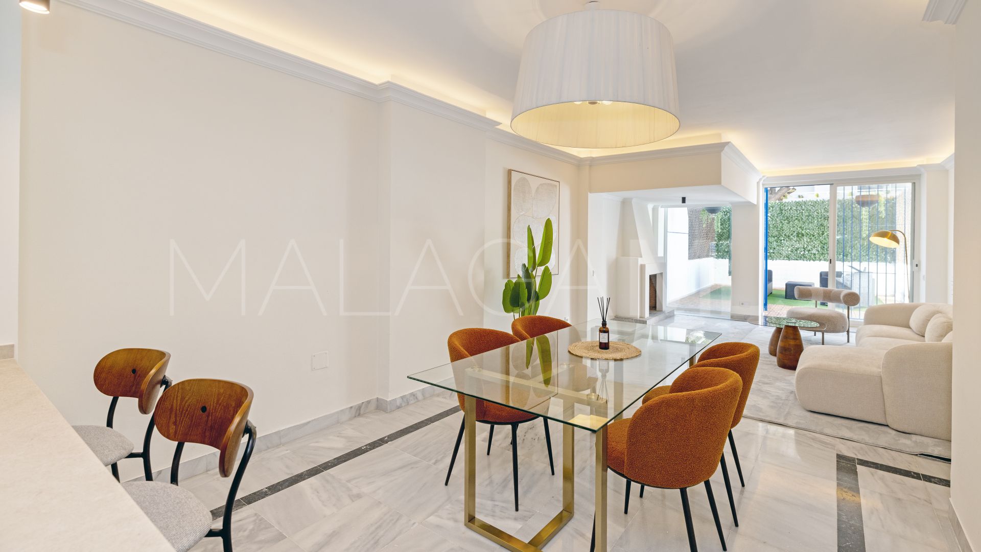 Markplanslägenhet for sale in Playa de la Fontanilla