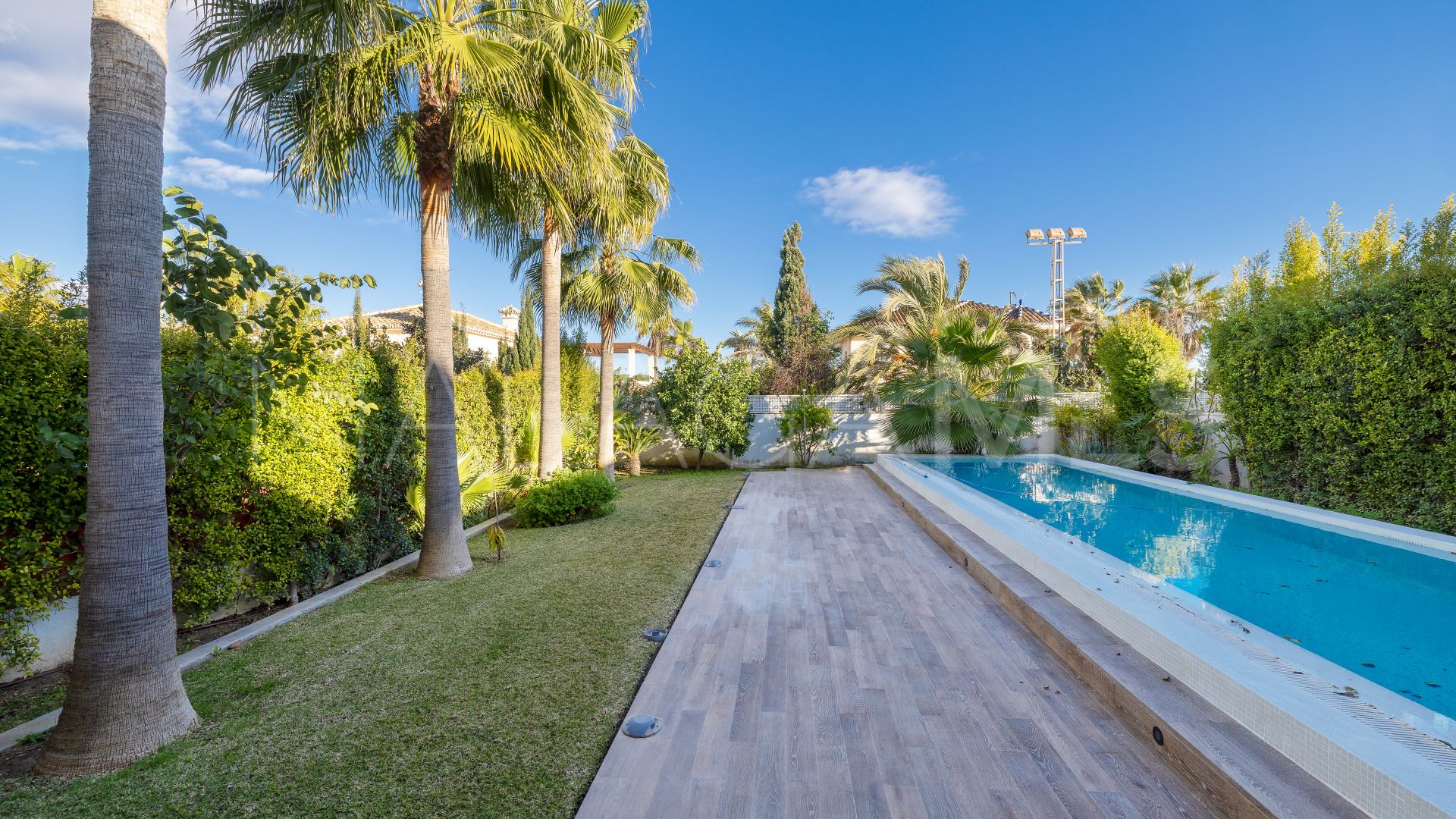 Villa for sale in Marbesa