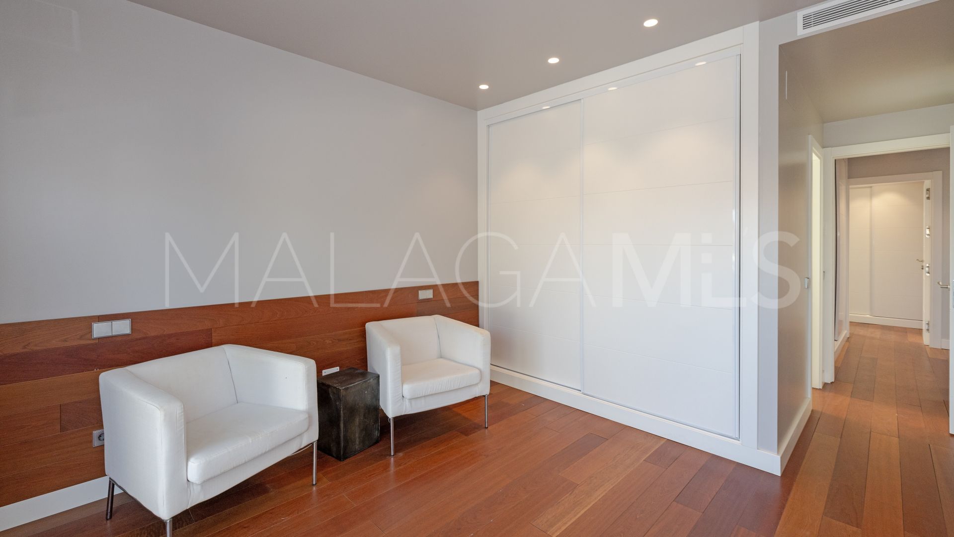 Villa for sale in Marbesa